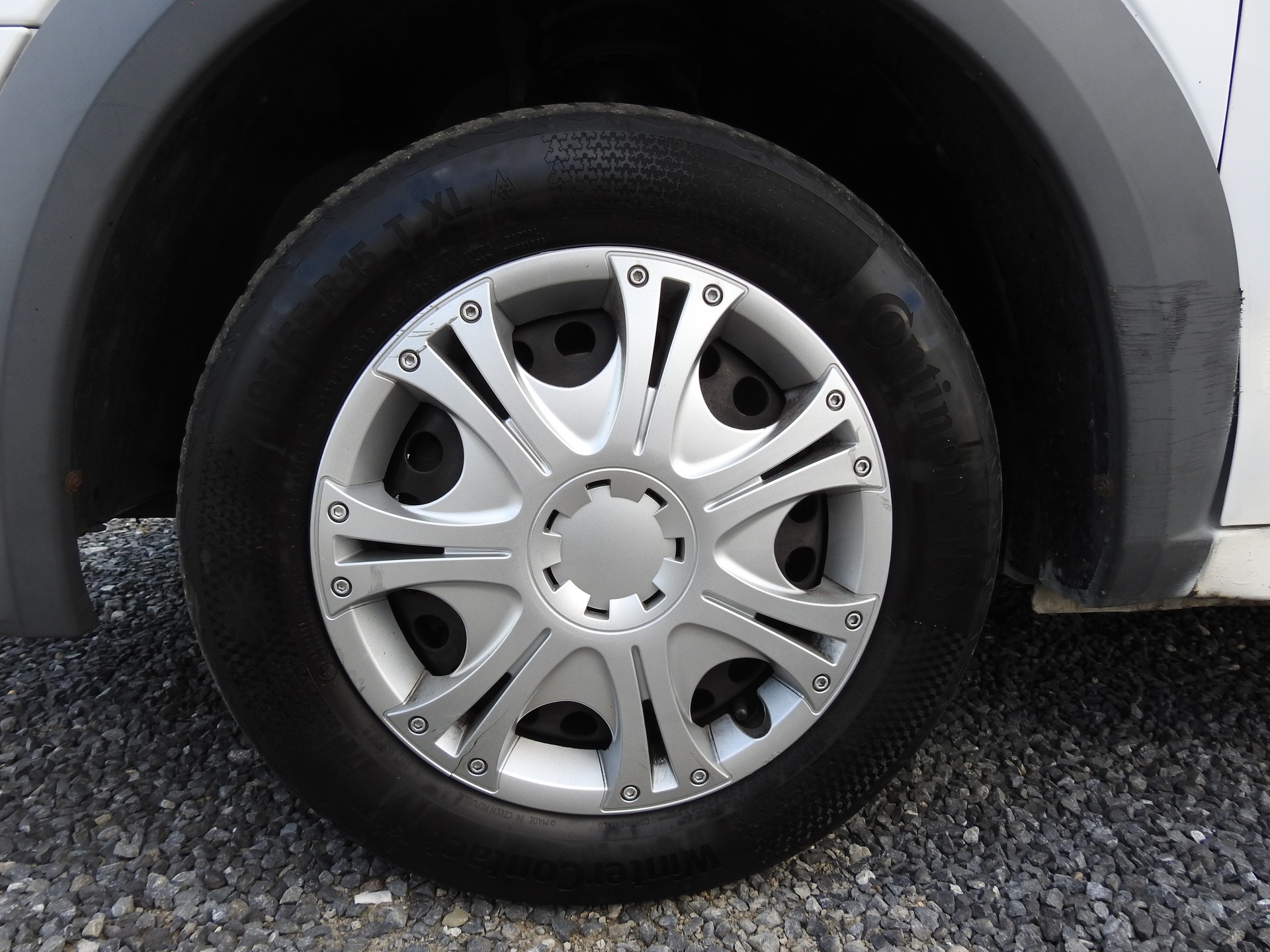 FORD Transit Connect Van T230 1.8 TDCi L Level 3-image-8