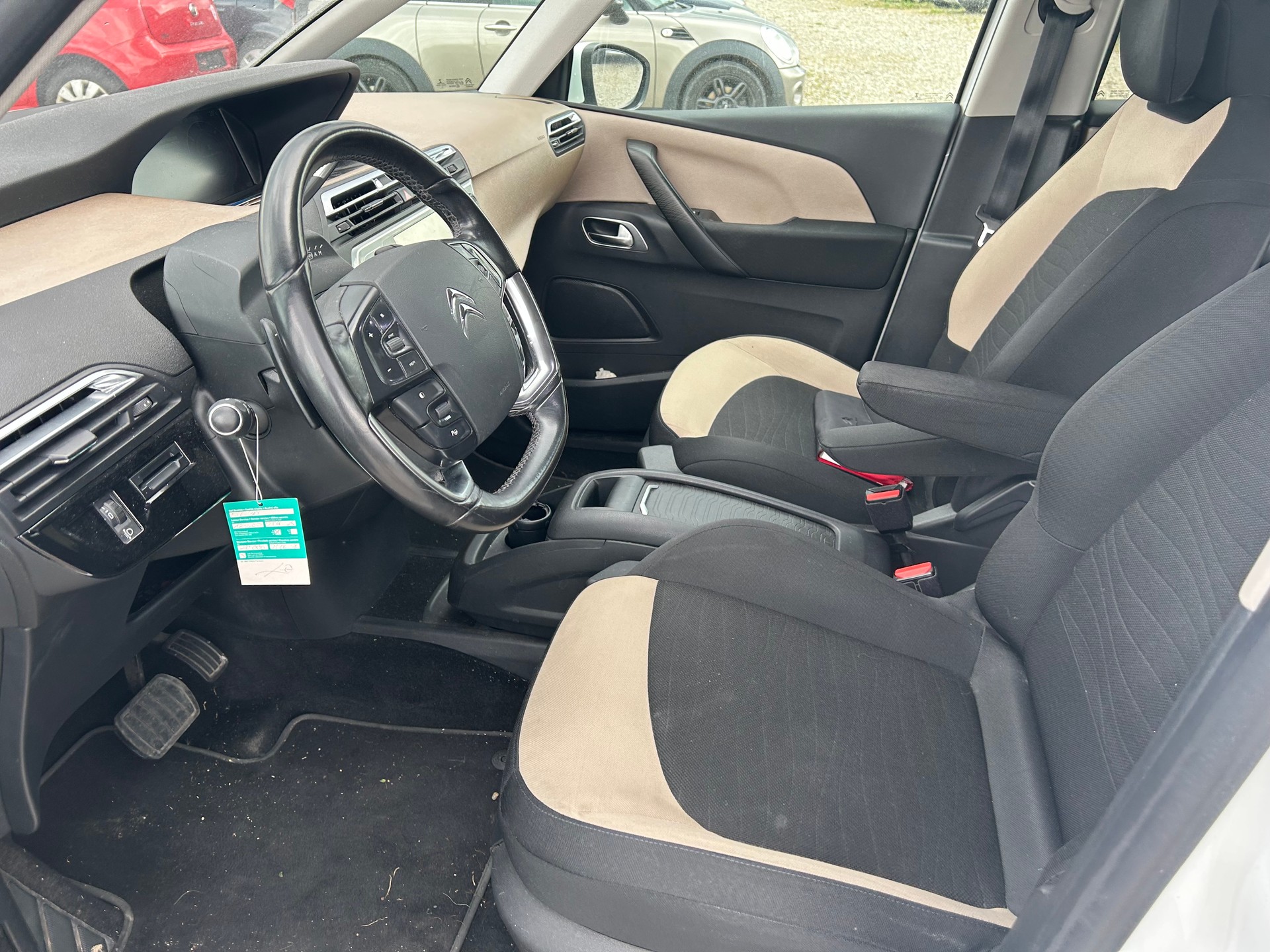 CITROEN Grand C4 Picasso 1.6 e-HDi Exclusive EGS6-image-8