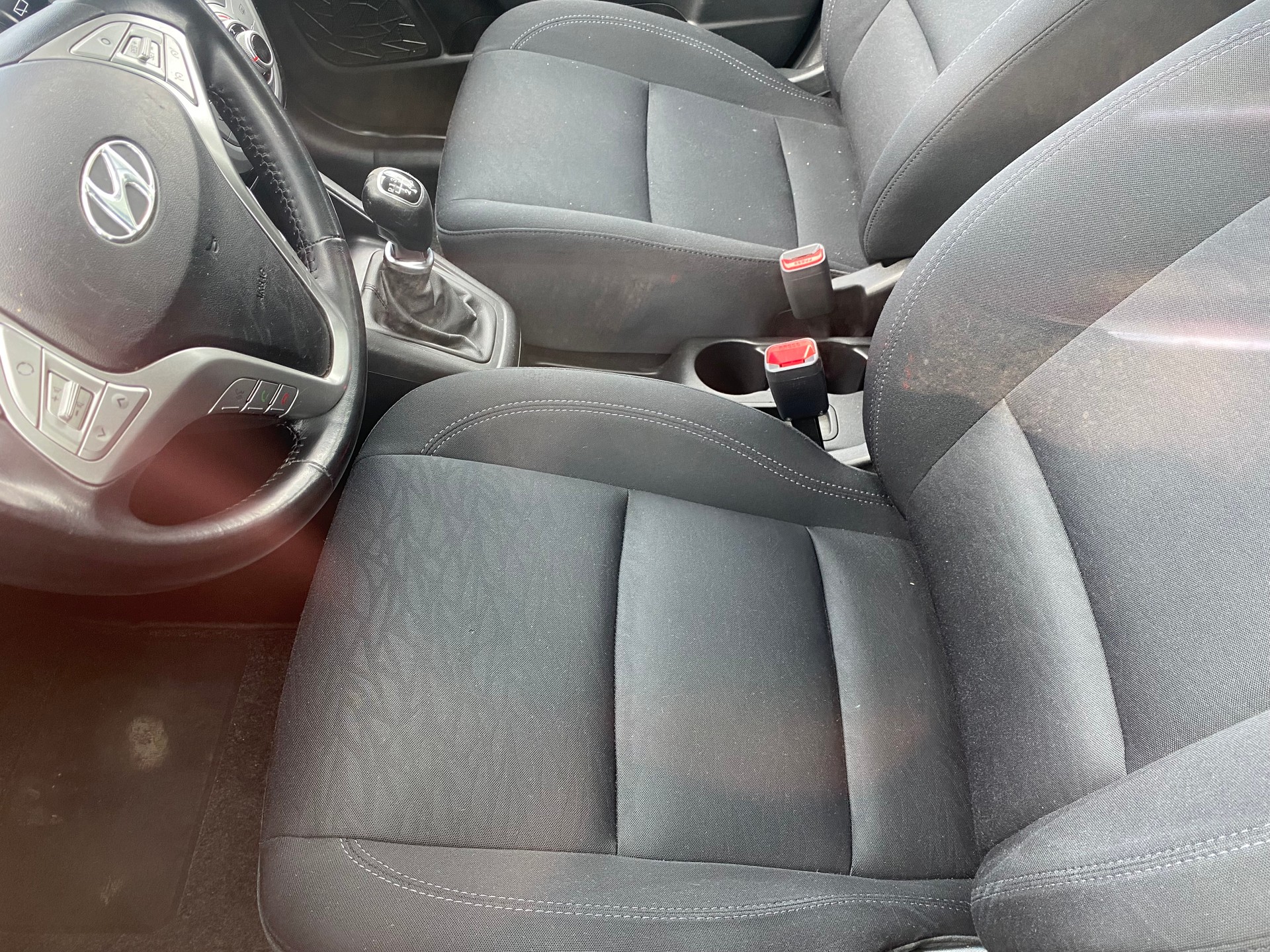 HYUNDAI iX20 1.4 CRDi Style-image-4