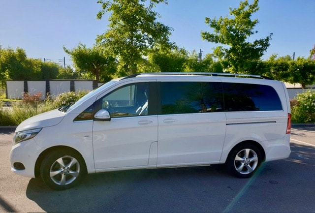 MERCEDES-BENZ V 220 d lang-image-1