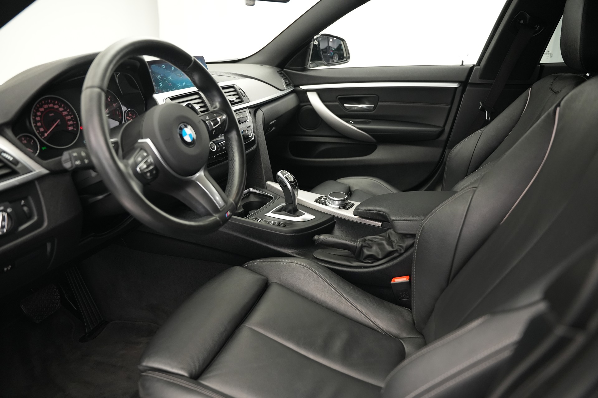 BMW 430i Gran Coupé xDrive M Sport Steptronic-image-9