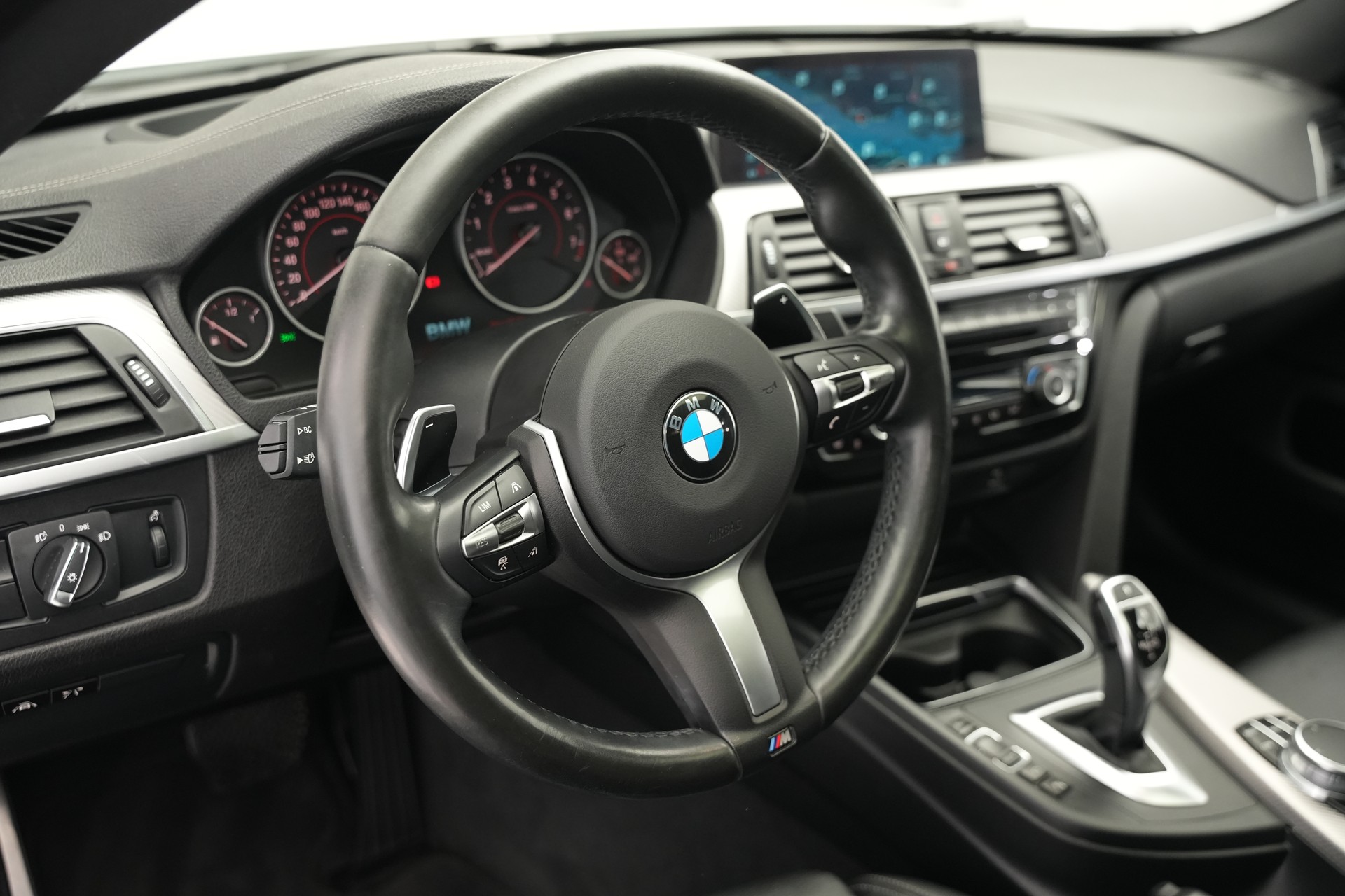BMW 430i Gran Coupé xDrive M Sport Steptronic-image-19