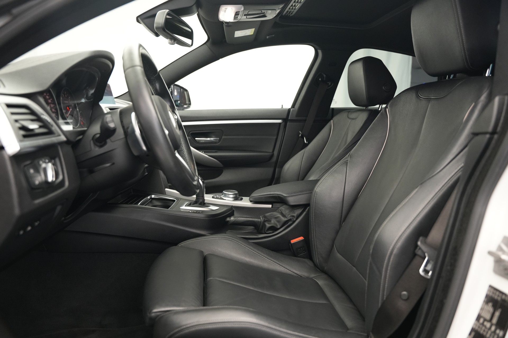 BMW 430i Gran Coupé xDrive M Sport Steptronic-image-10