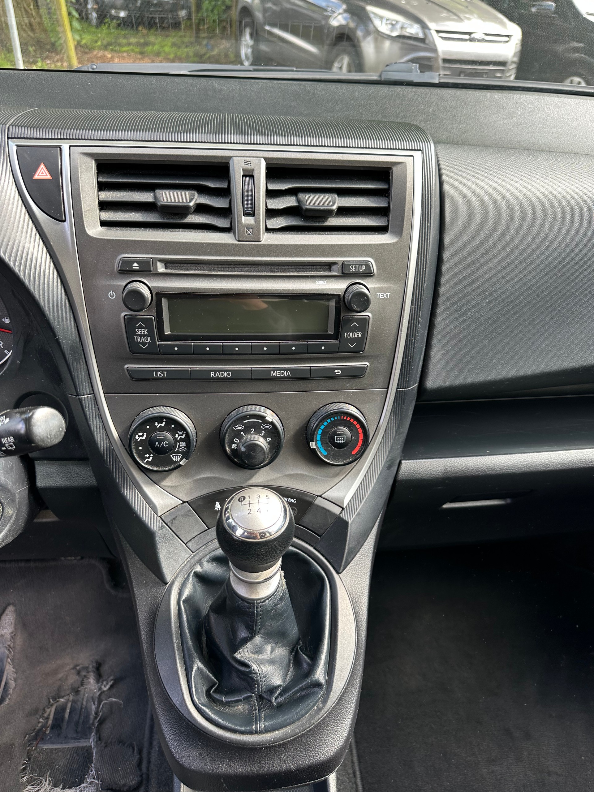 SUBARU Trezia 1.3i Swiss-image-10