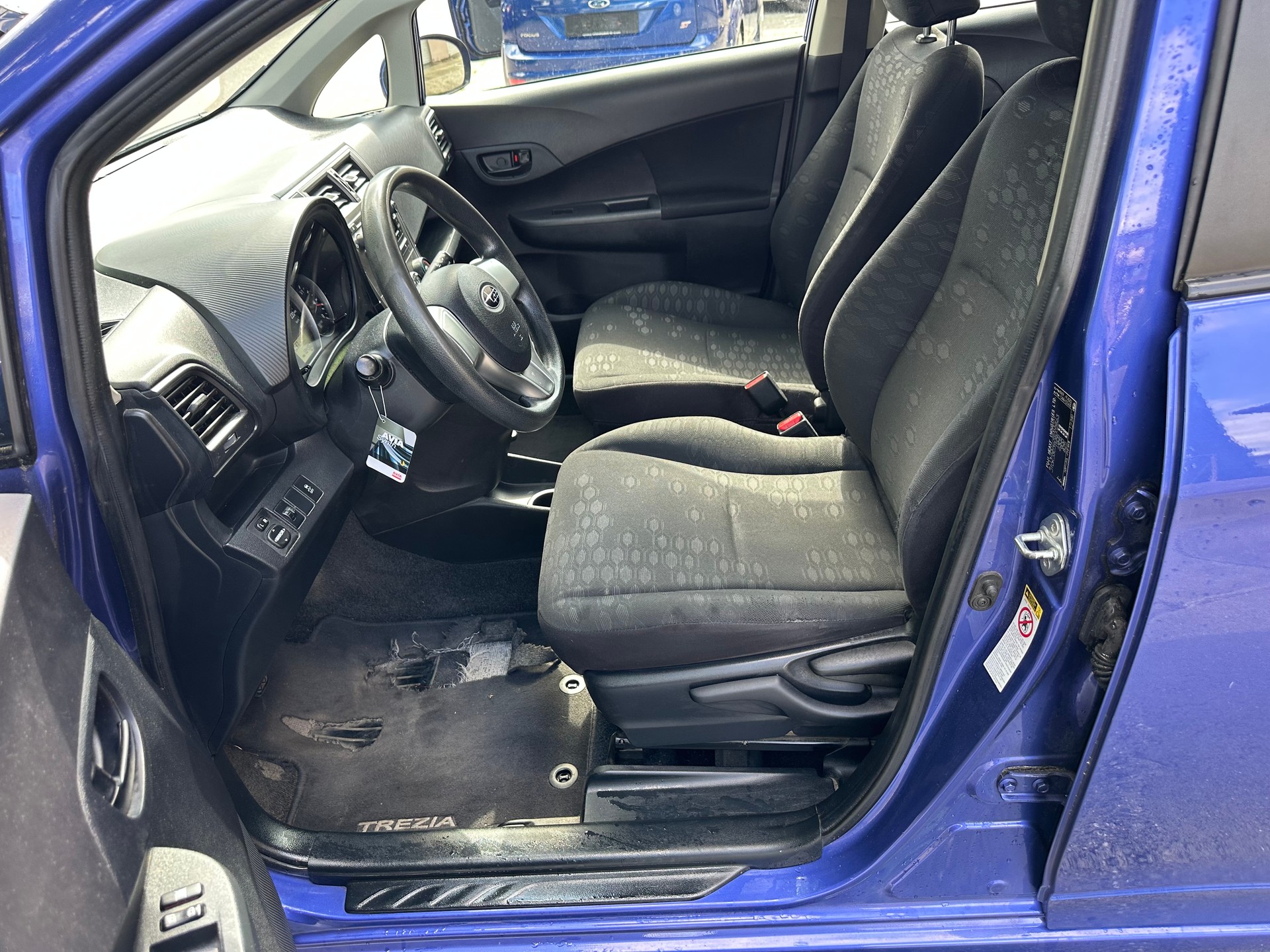 SUBARU Trezia 1.3i Swiss-image-9