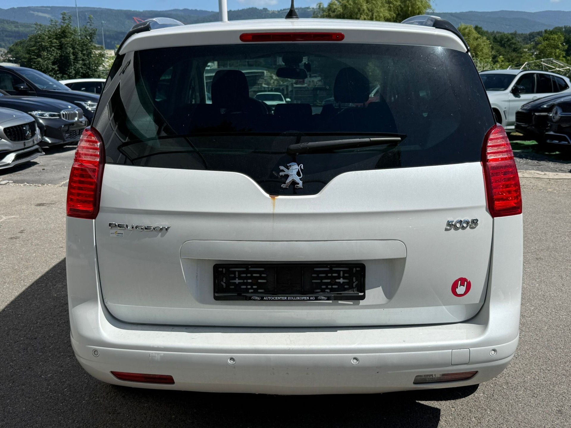 PEUGEOT 5008 1.6 16V T Sport Pack Automatic / 7 Plätze-image-4