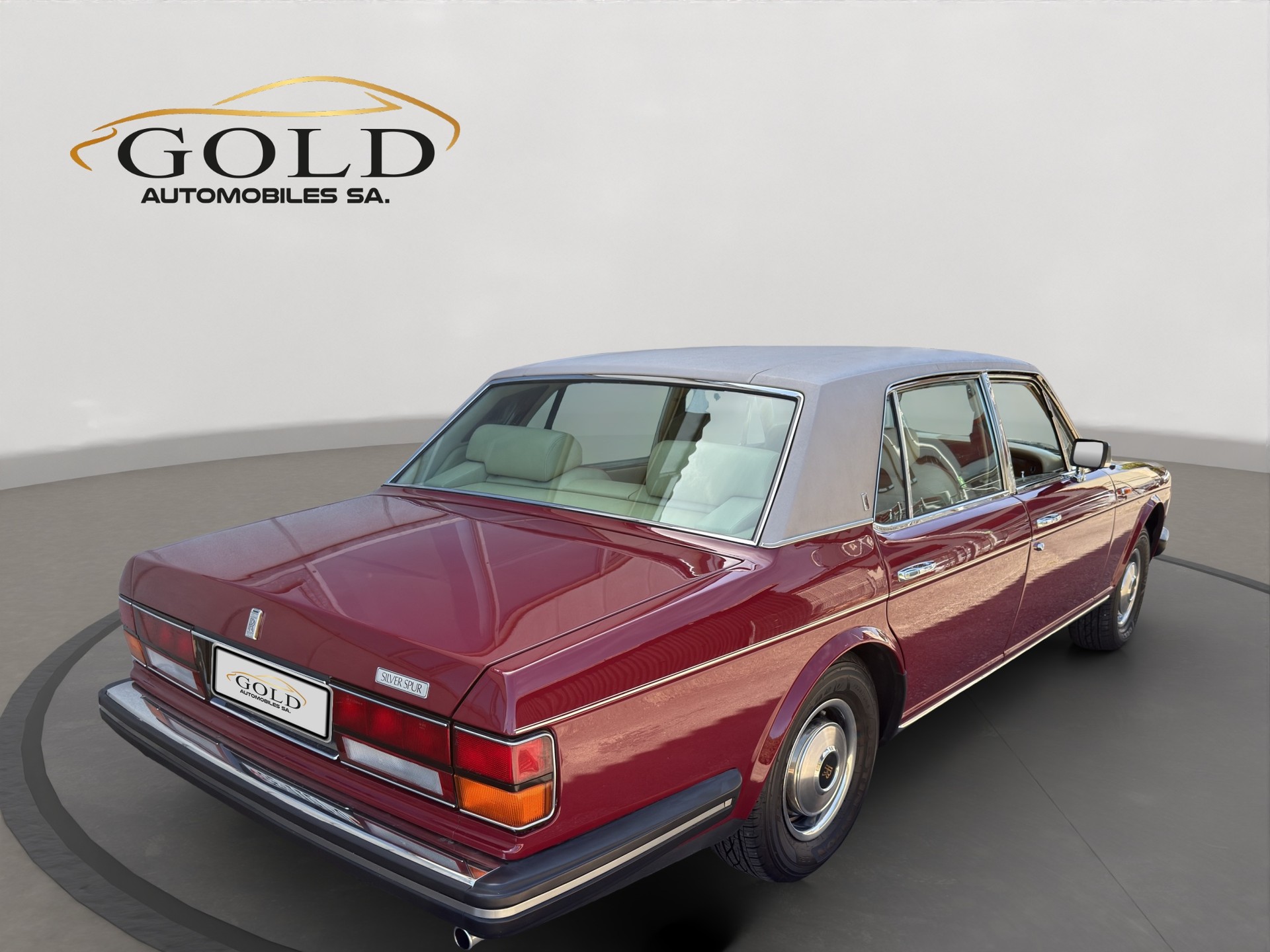 ROLLS-ROYCE Silver Spur-image-1