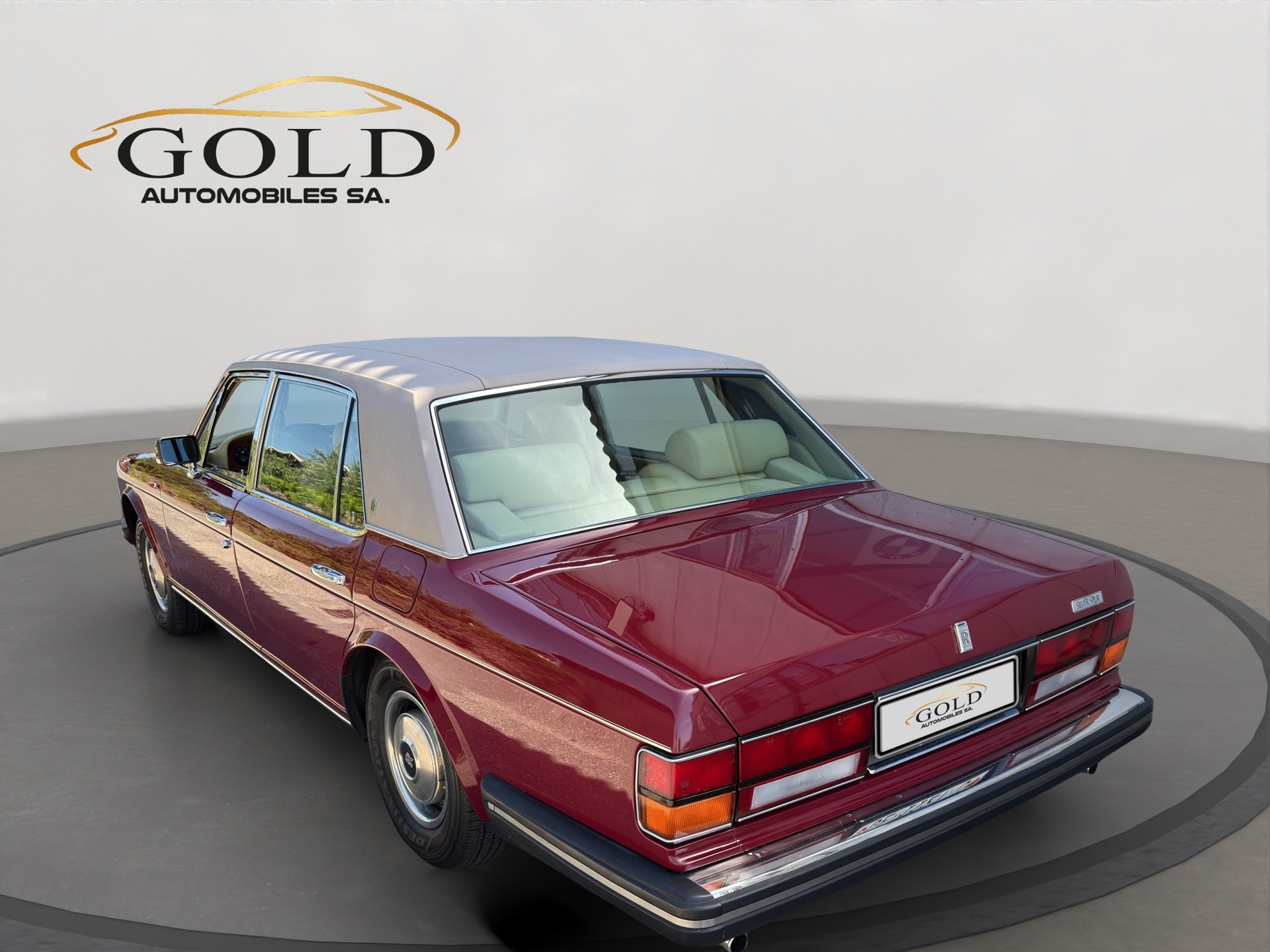 ROLLS-ROYCE Silver Spur-image-10