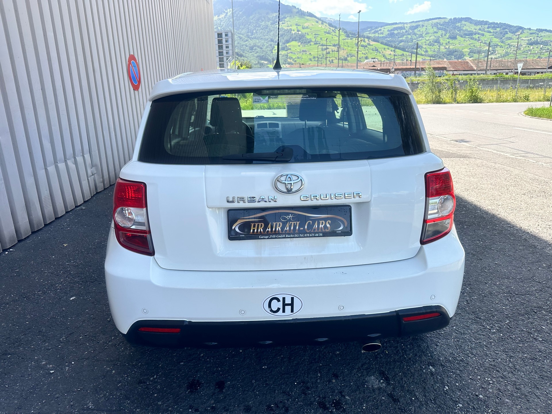 TOYOTA UrbanCruiser 1.4 D-4D Linea Sol 4WD-image-5