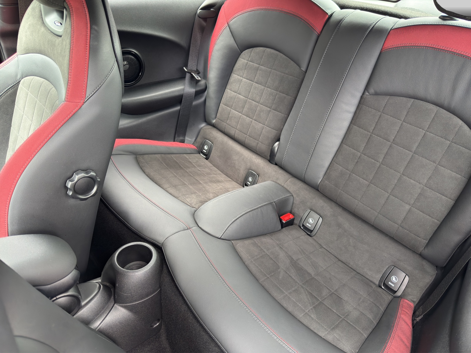 MINI Cooper S Steptronic DKG-image-11
