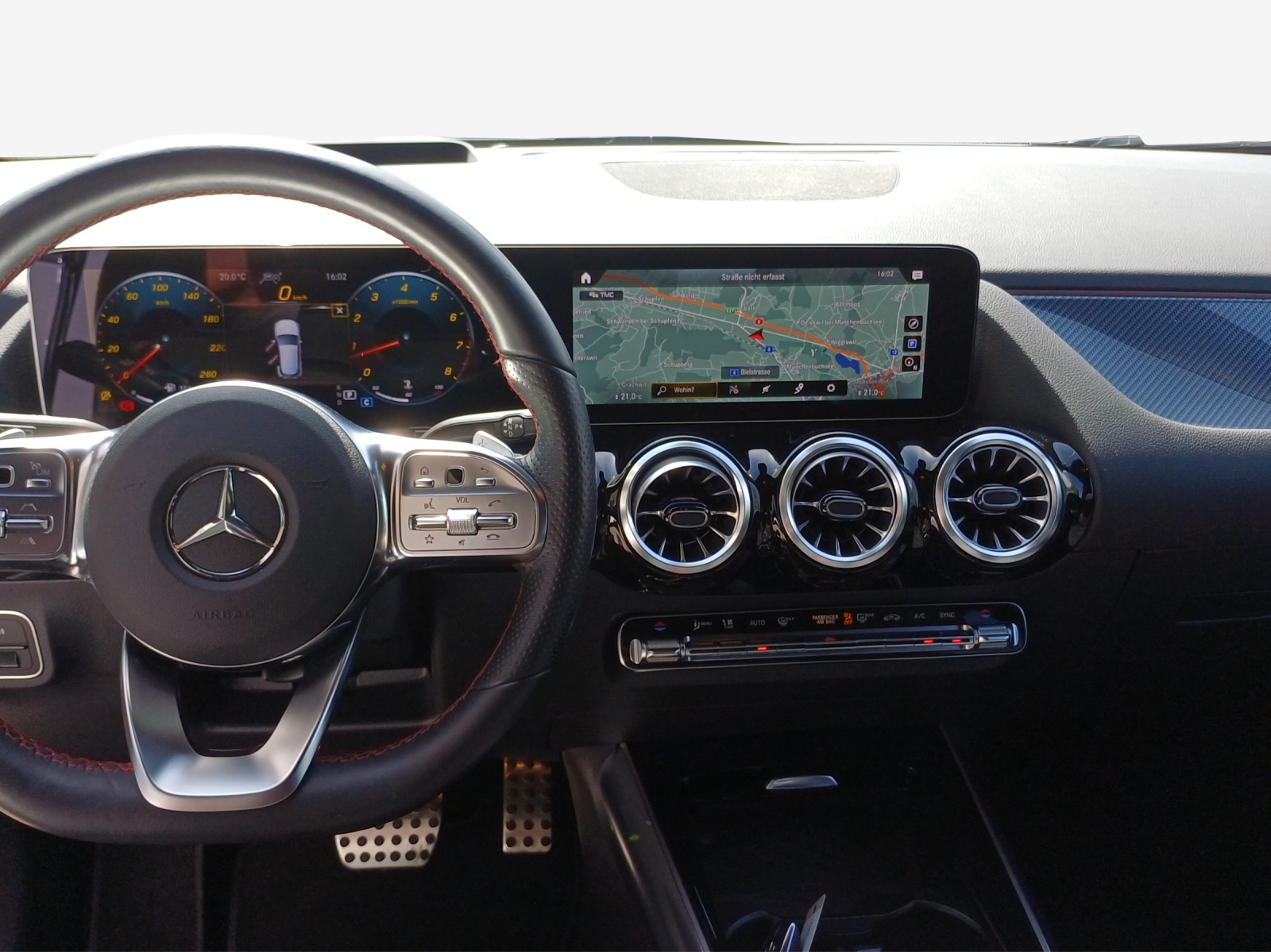 MERCEDES-BENZ GLA 250 4Matic AMG Line 8G-DCT-image-8