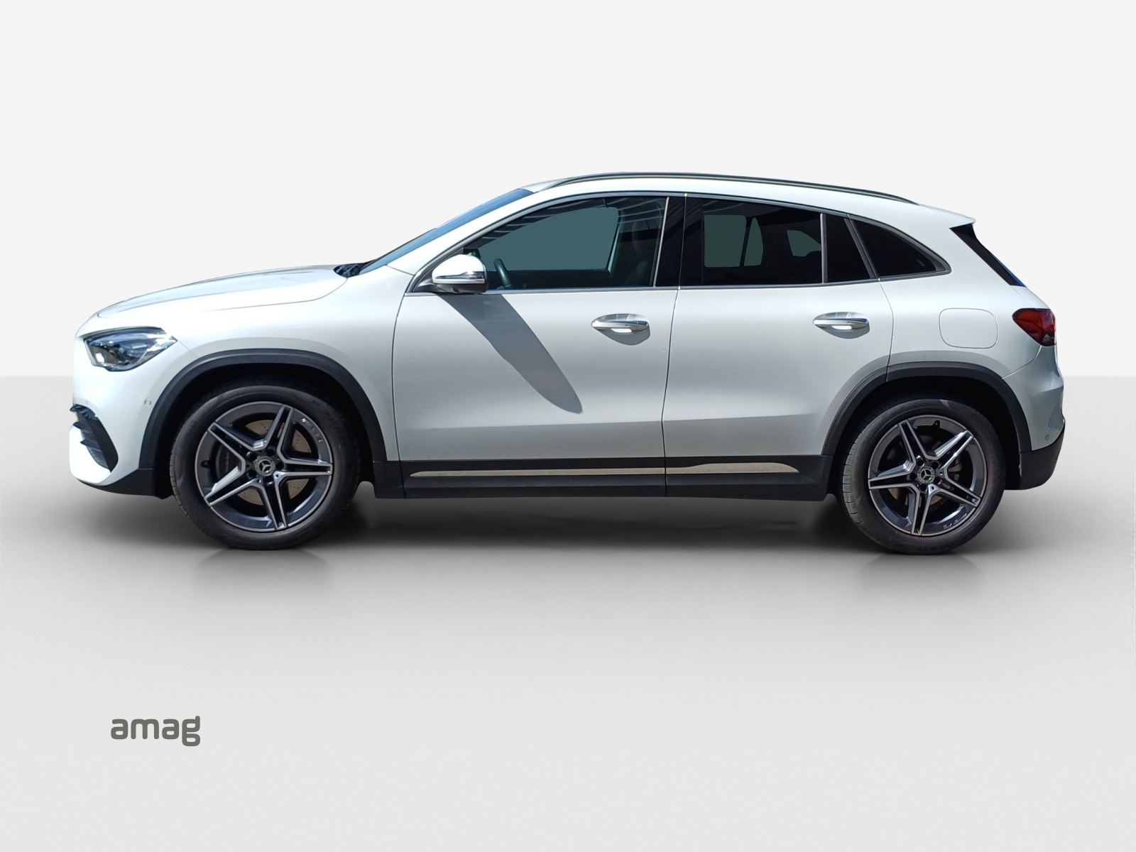 MERCEDES-BENZ GLA 250 4Matic AMG Line 8G-DCT-image-1