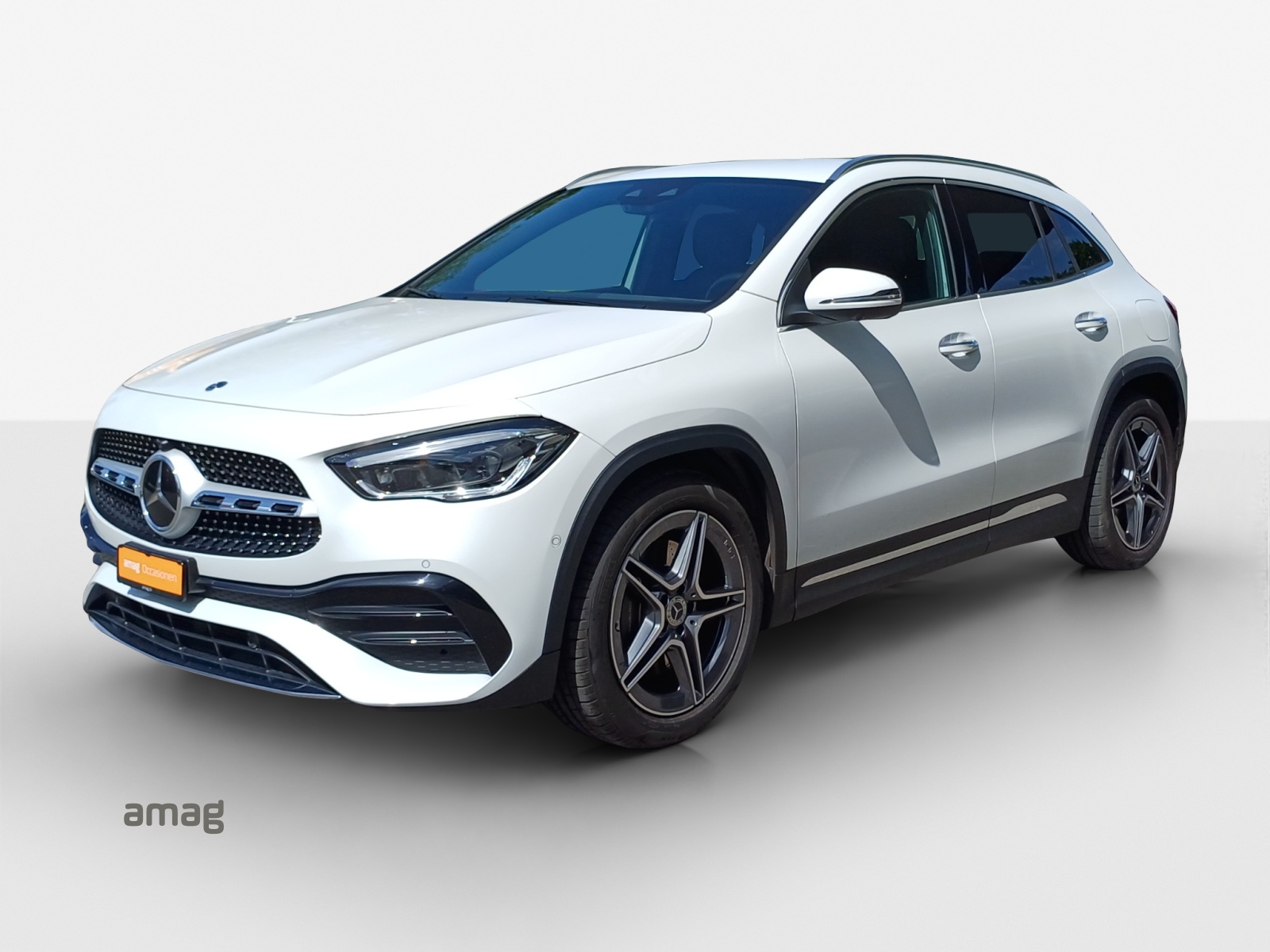 MERCEDES-BENZ GLA 250 4Matic AMG Line 8G-DCT-image-0