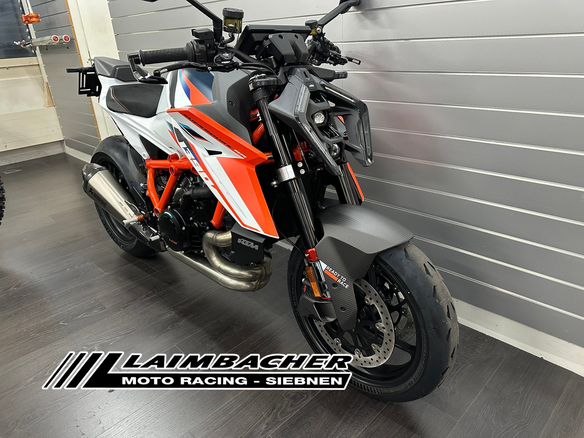 KTM 1390 Super Duke RR-showroom-element-2