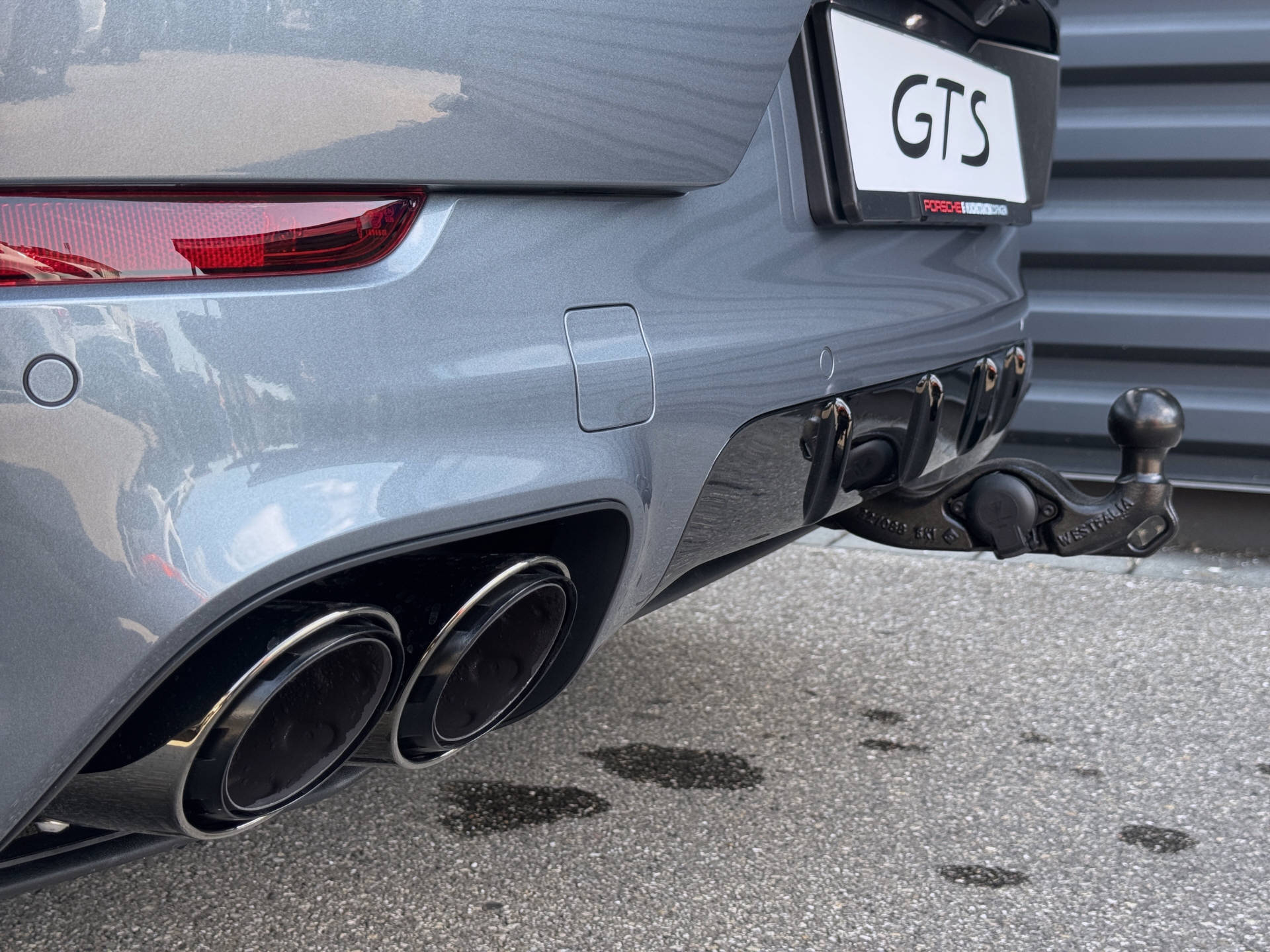 PORSCHE Cayenne GTS Coupé-image-5