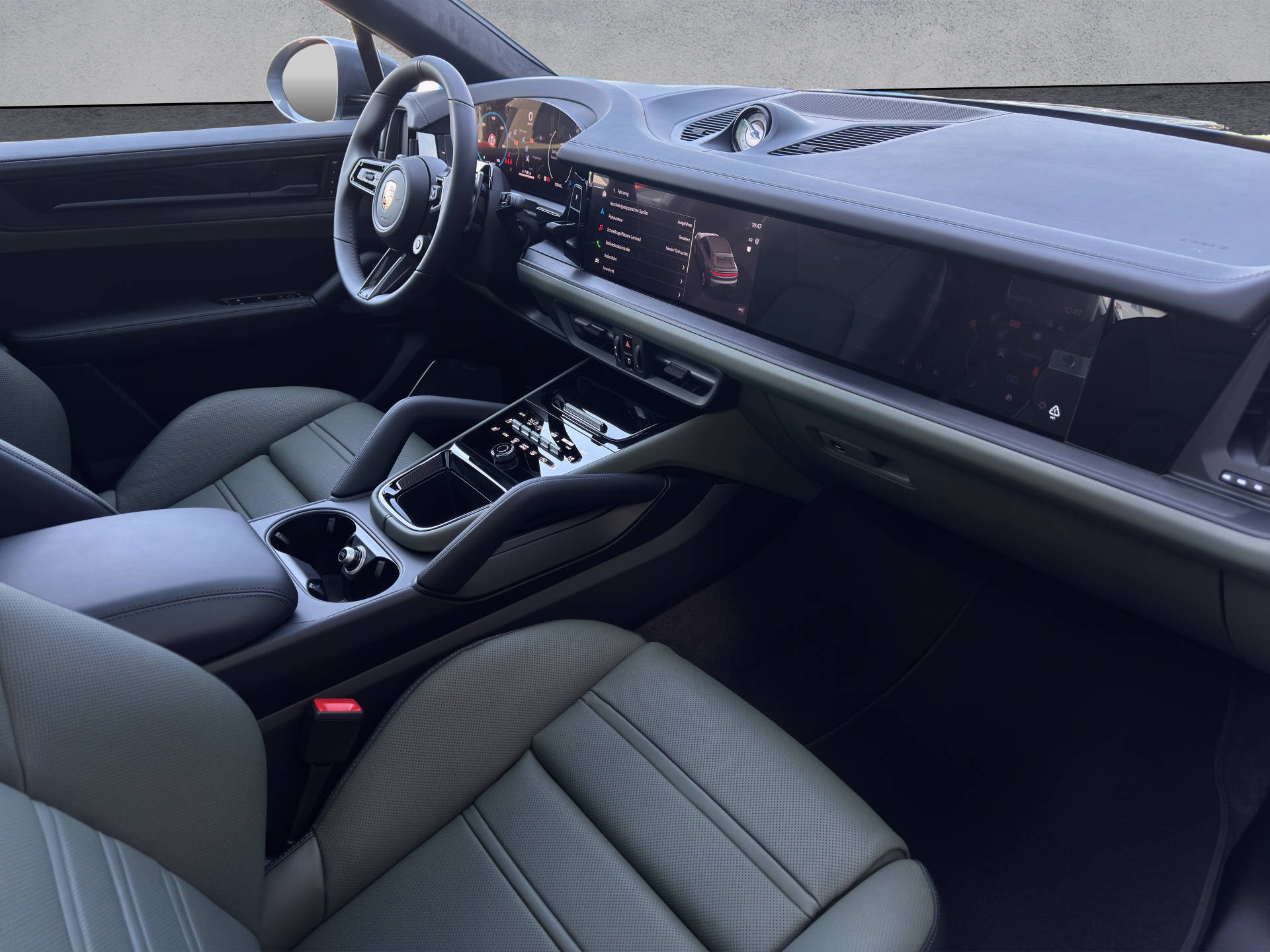 PORSCHE Cayenne GTS Coupé-image-8