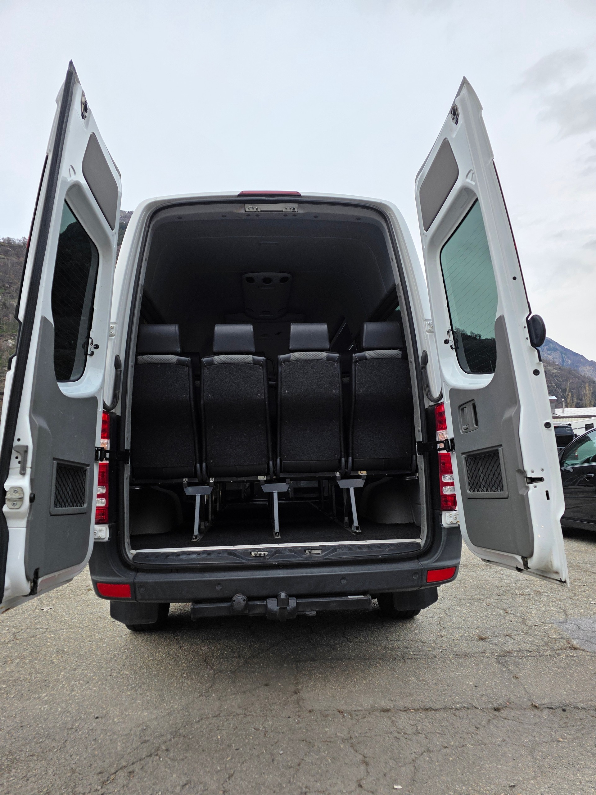 MERCEDES-BENZ Sprinter 315 CDI Standard-image-15