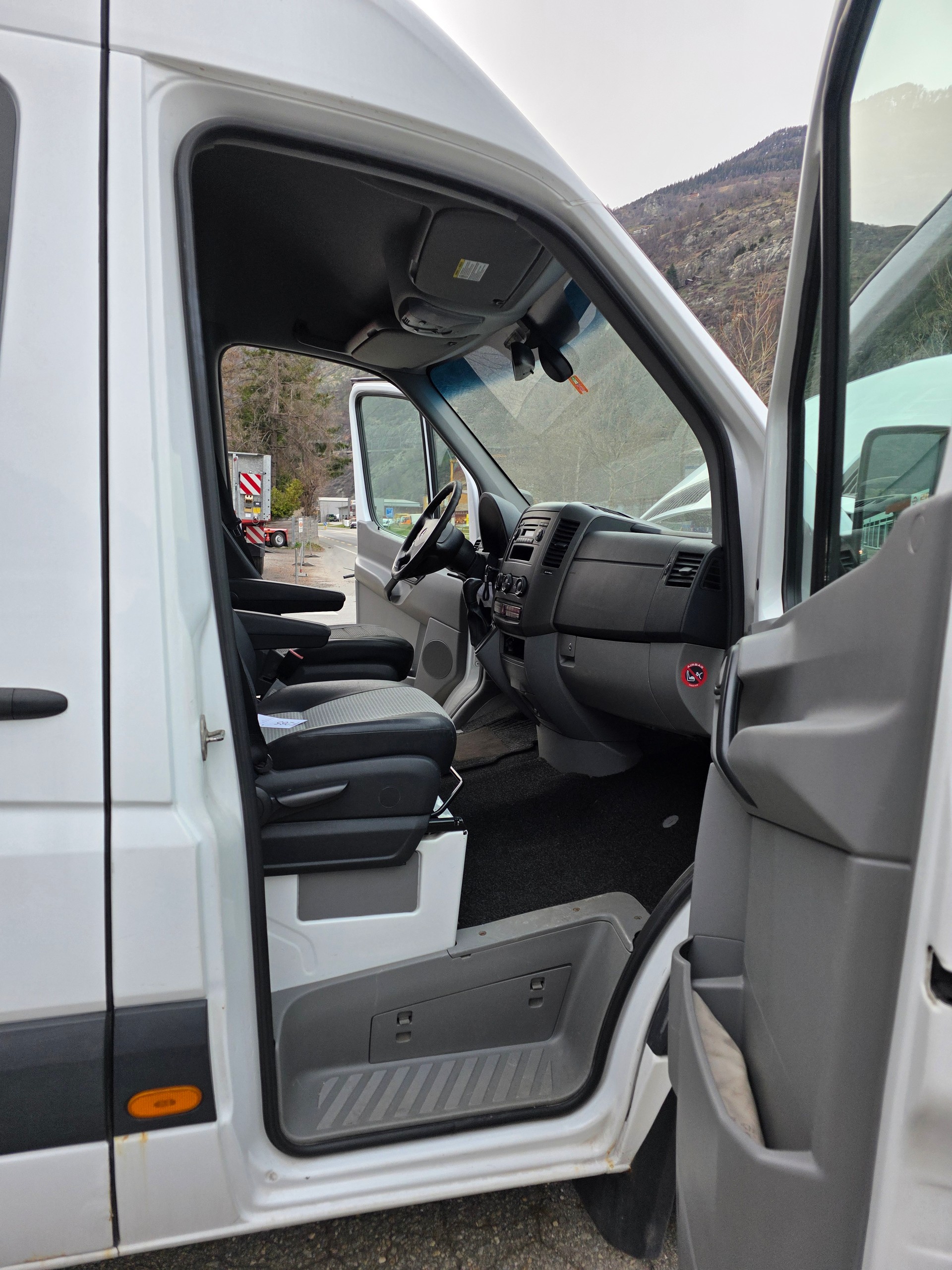 MERCEDES-BENZ Sprinter 315 CDI Standard-image-7