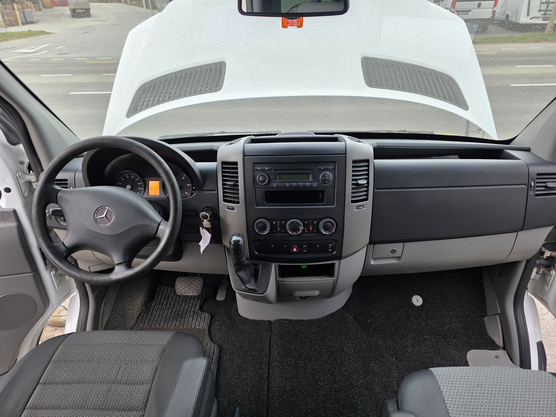 MERCEDES-BENZ Sprinter 315 CDI Standard-image-8
