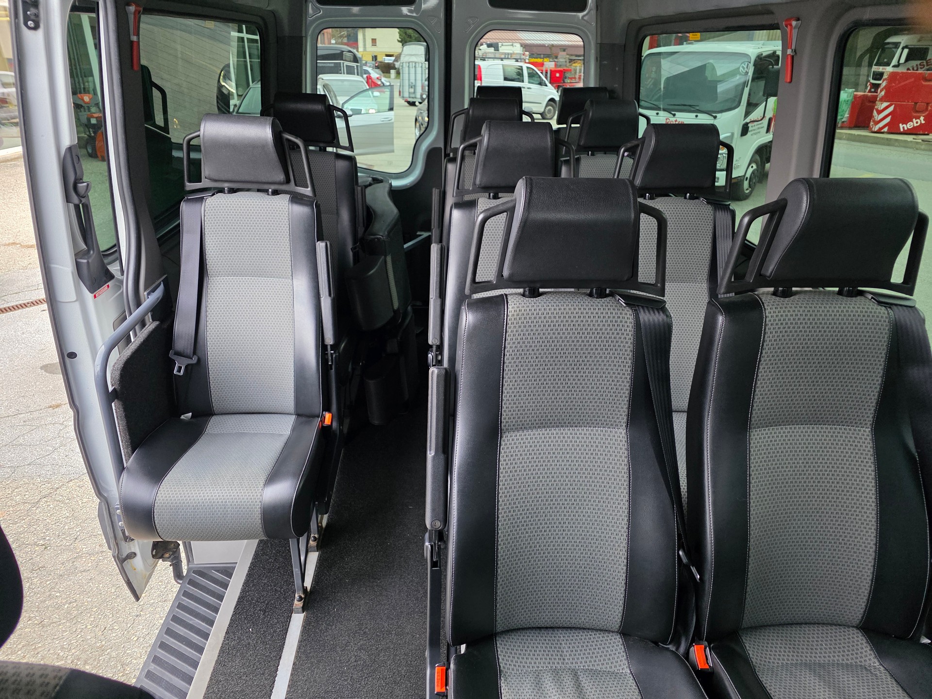 MERCEDES-BENZ Sprinter 315 CDI Standard-image-9