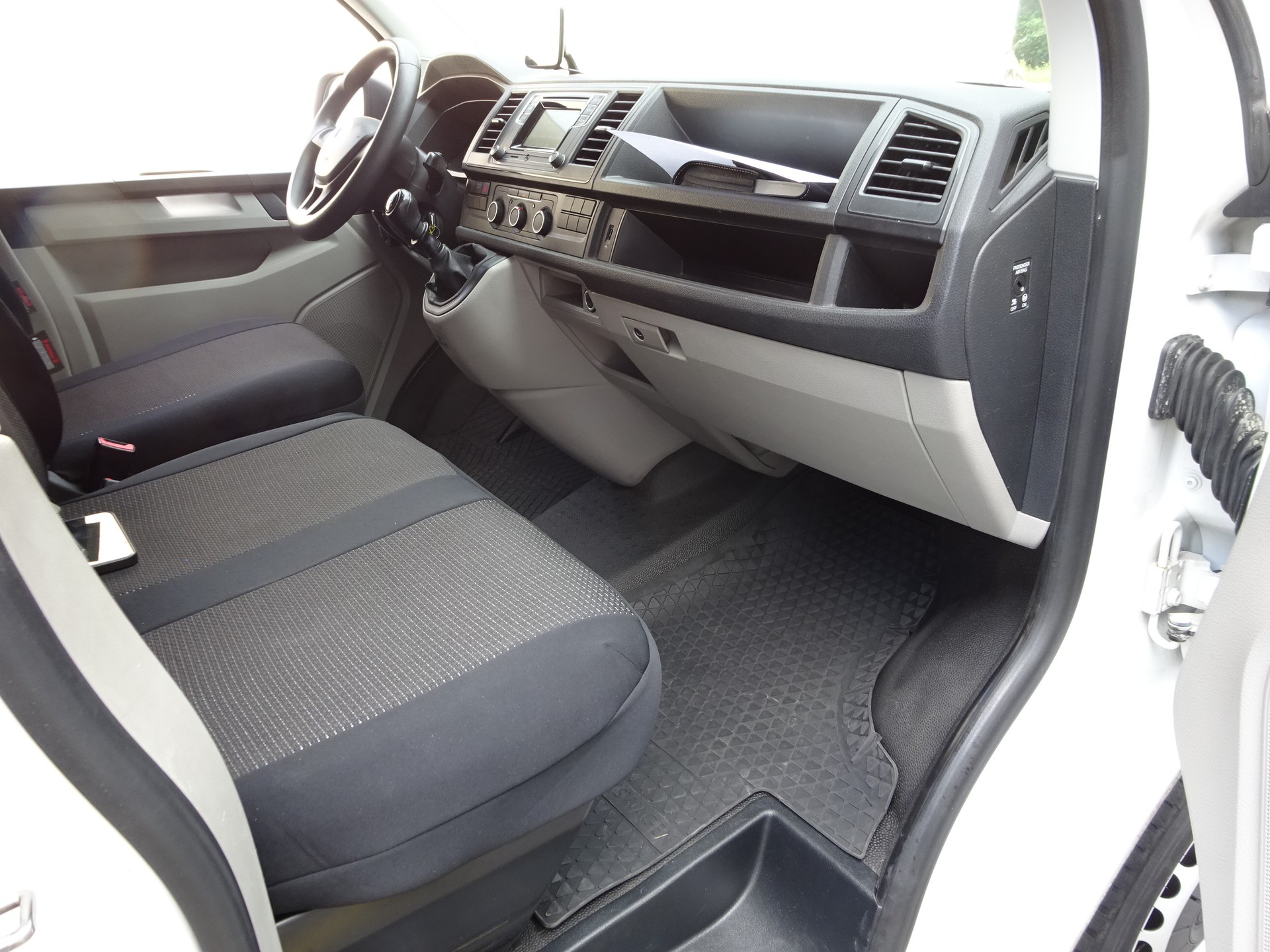 VW T6 2.0 TDI 4Motion-image-18