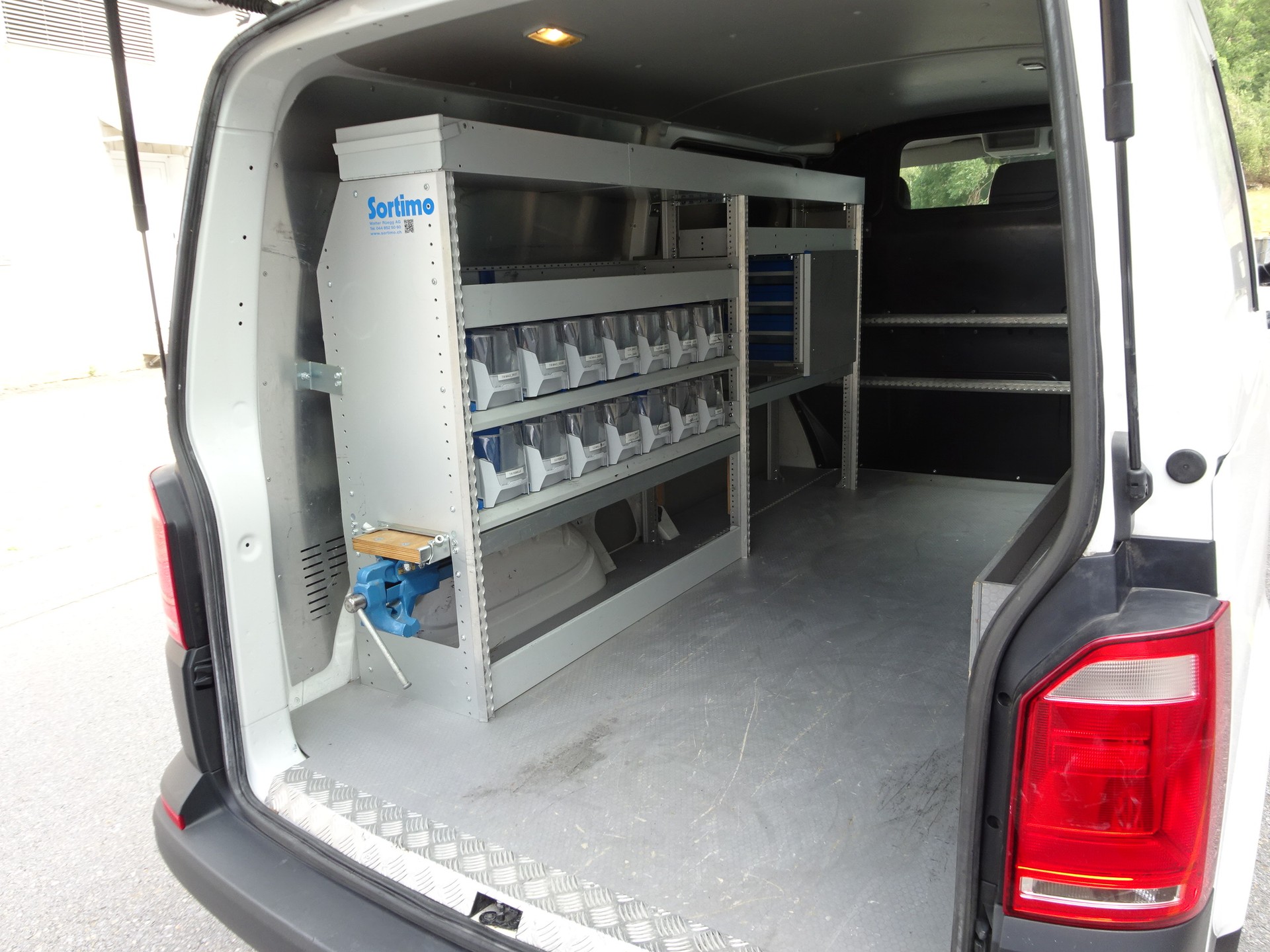 VW T6 2.0 TDI 4Motion-image-24
