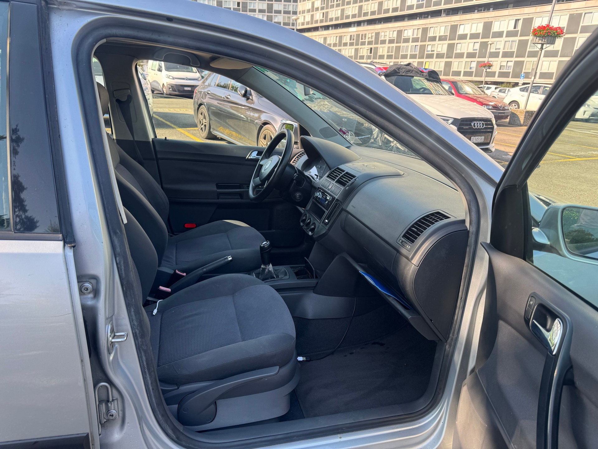 VW Polo 1.4 16V Comfortline-image-10