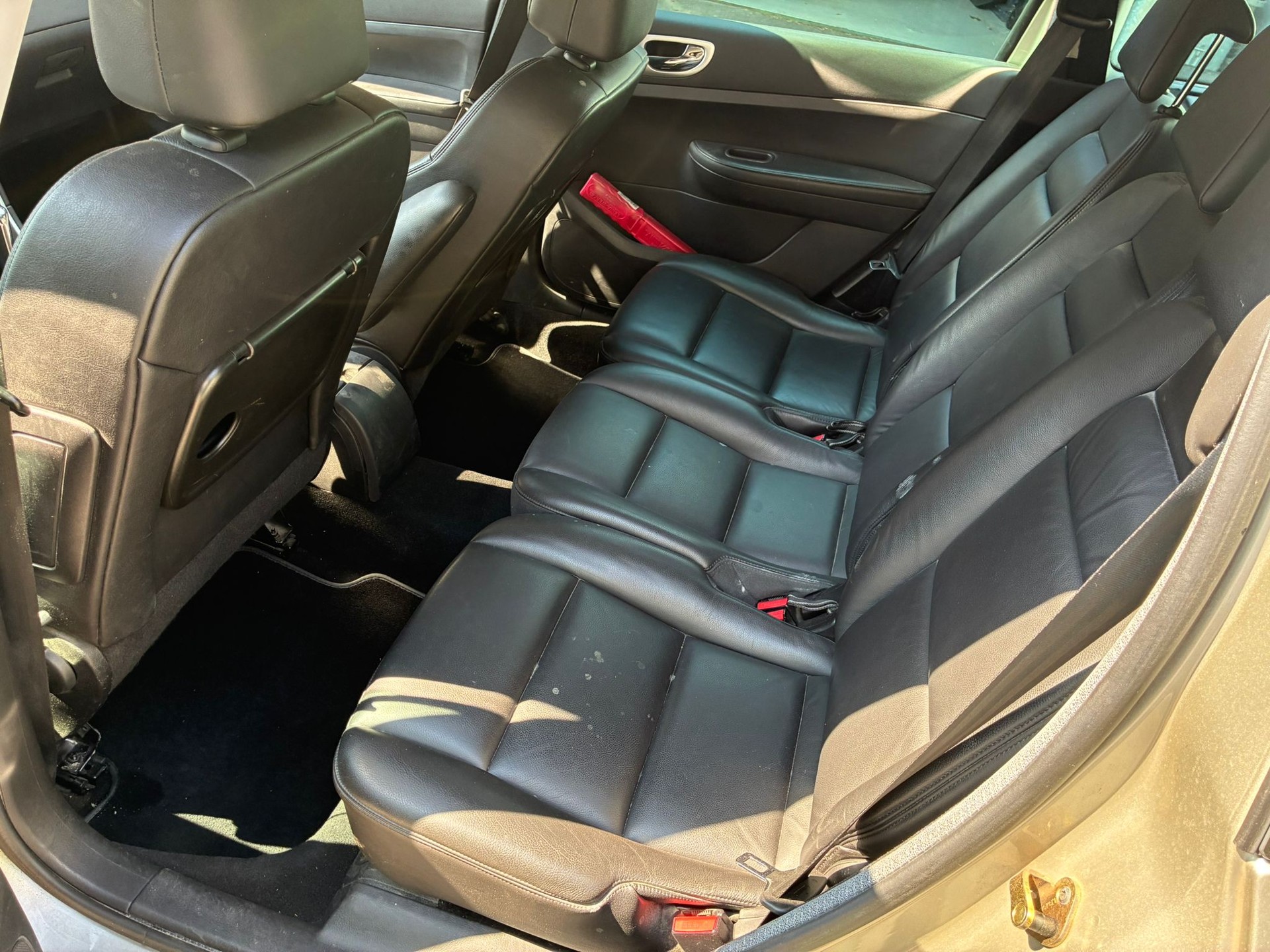 PEUGEOT 307 SW 2.0 16V Premium-image-14