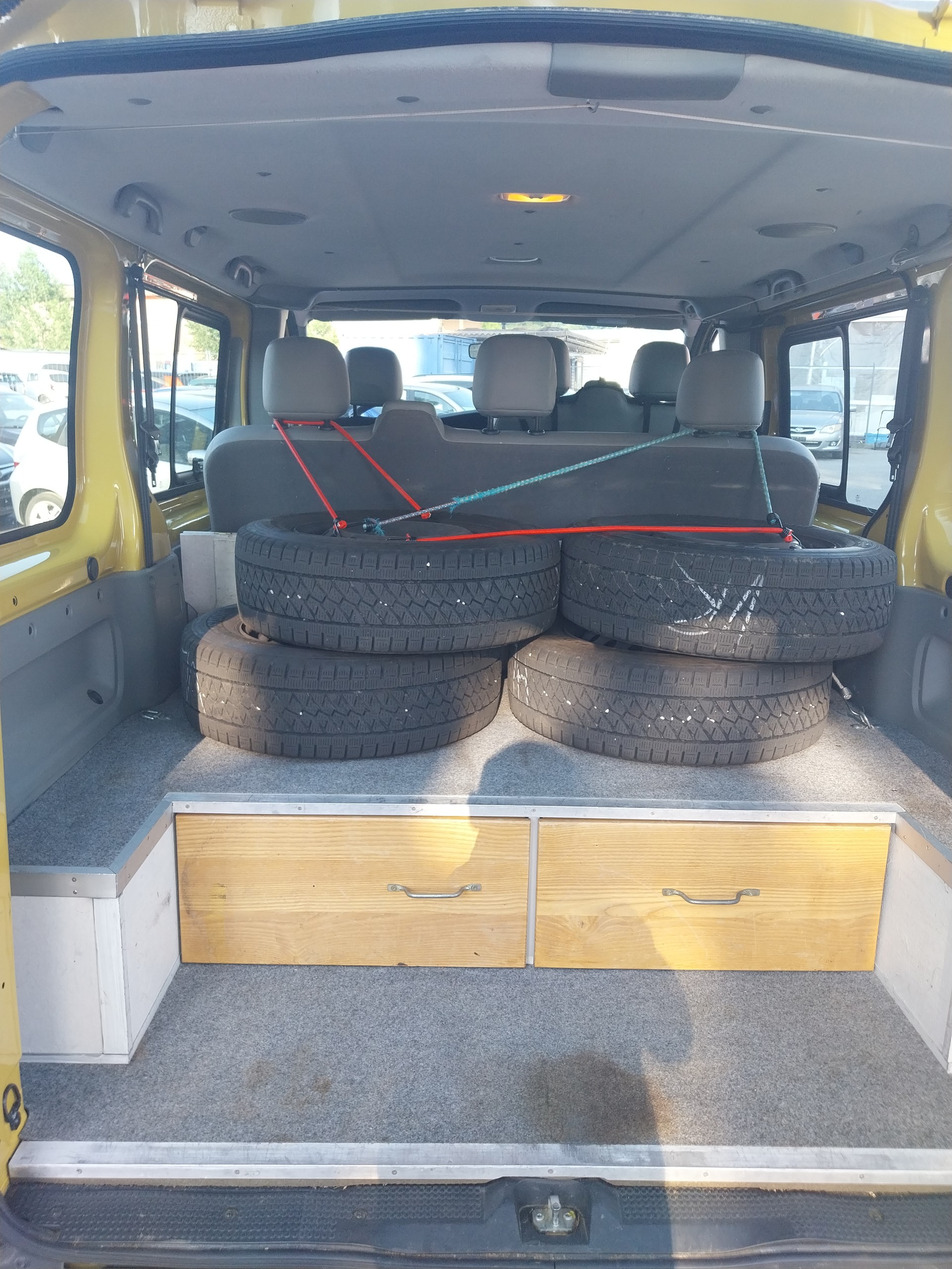 RENAULT Trafic 2.0 dCi Eco Grand Passenger Authentique-image-7