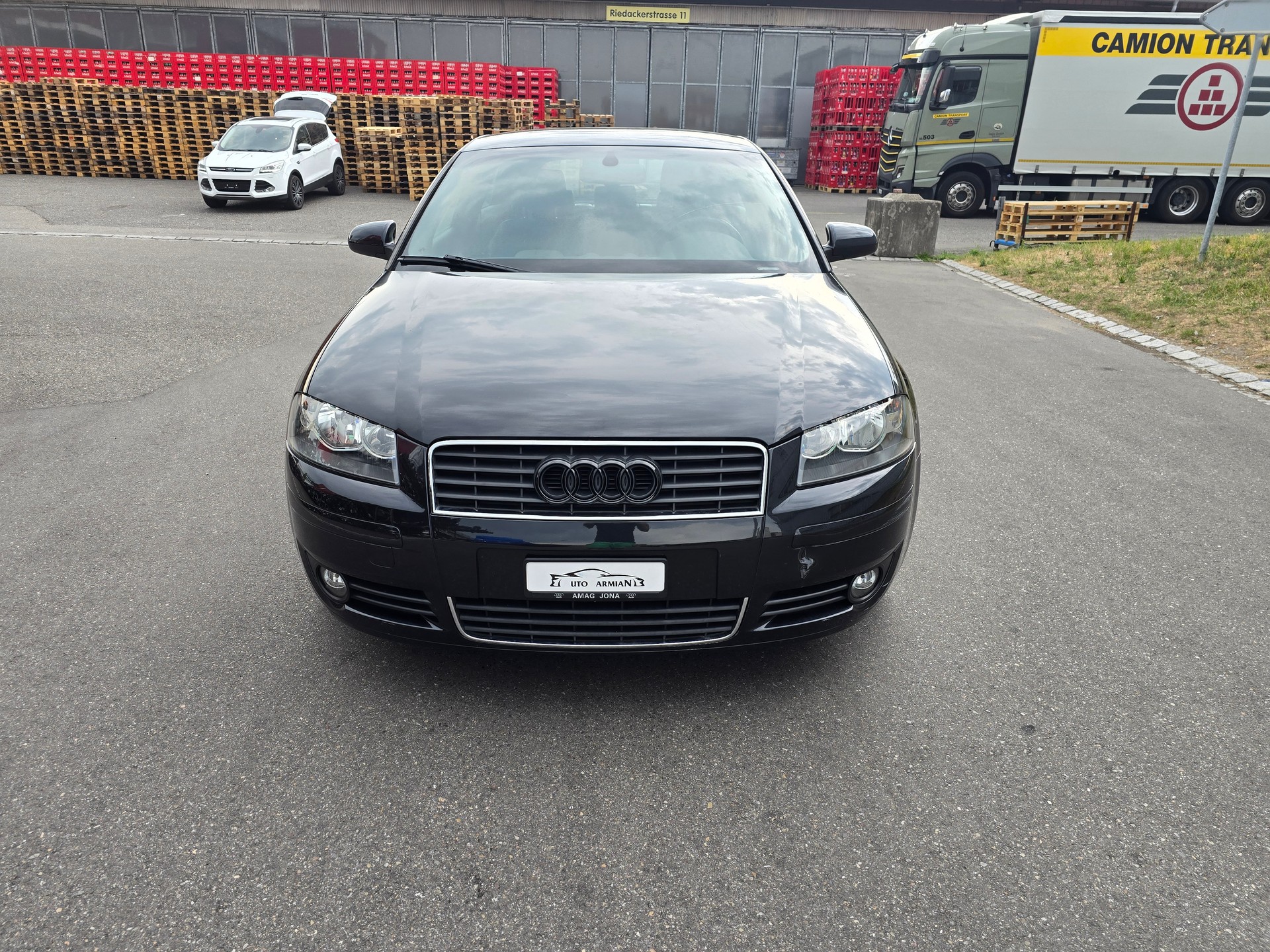 AUDI A3 2.0 FSI Attraction-image-0