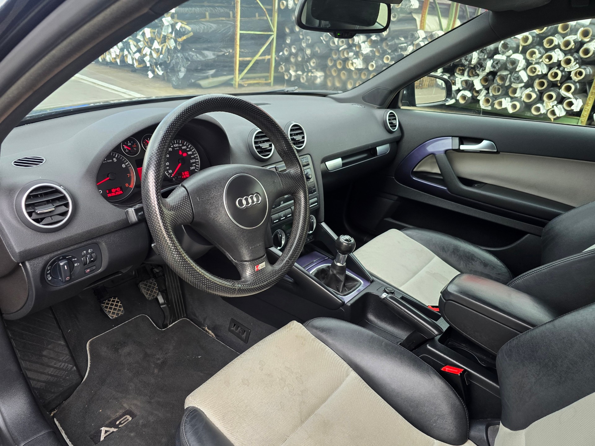 AUDI A3 2.0 FSI Attraction-image-10