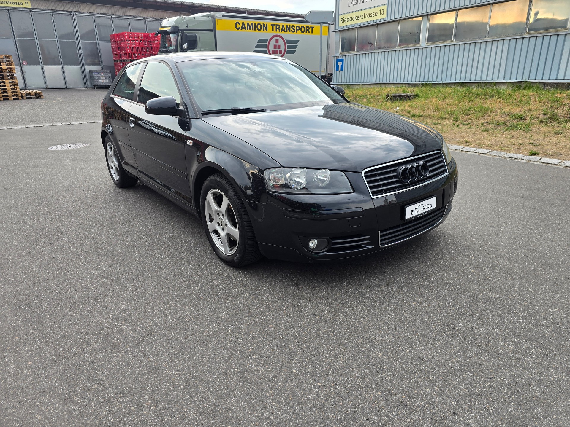AUDI A3 2.0 FSI Attraction-image-1