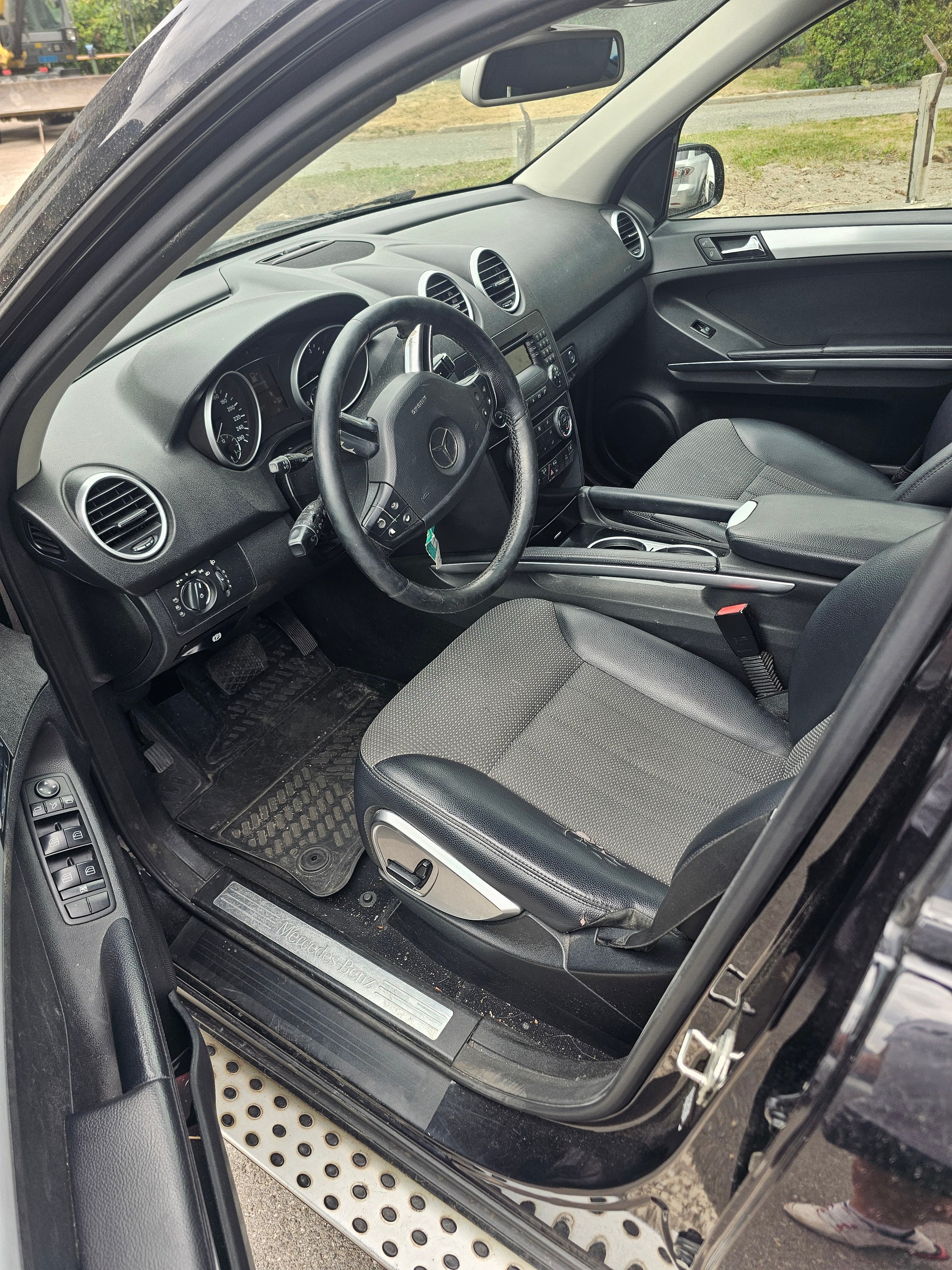 MERCEDES-BENZ ML 280 CDI 4Matic Edition 7G-Tronic-image-9