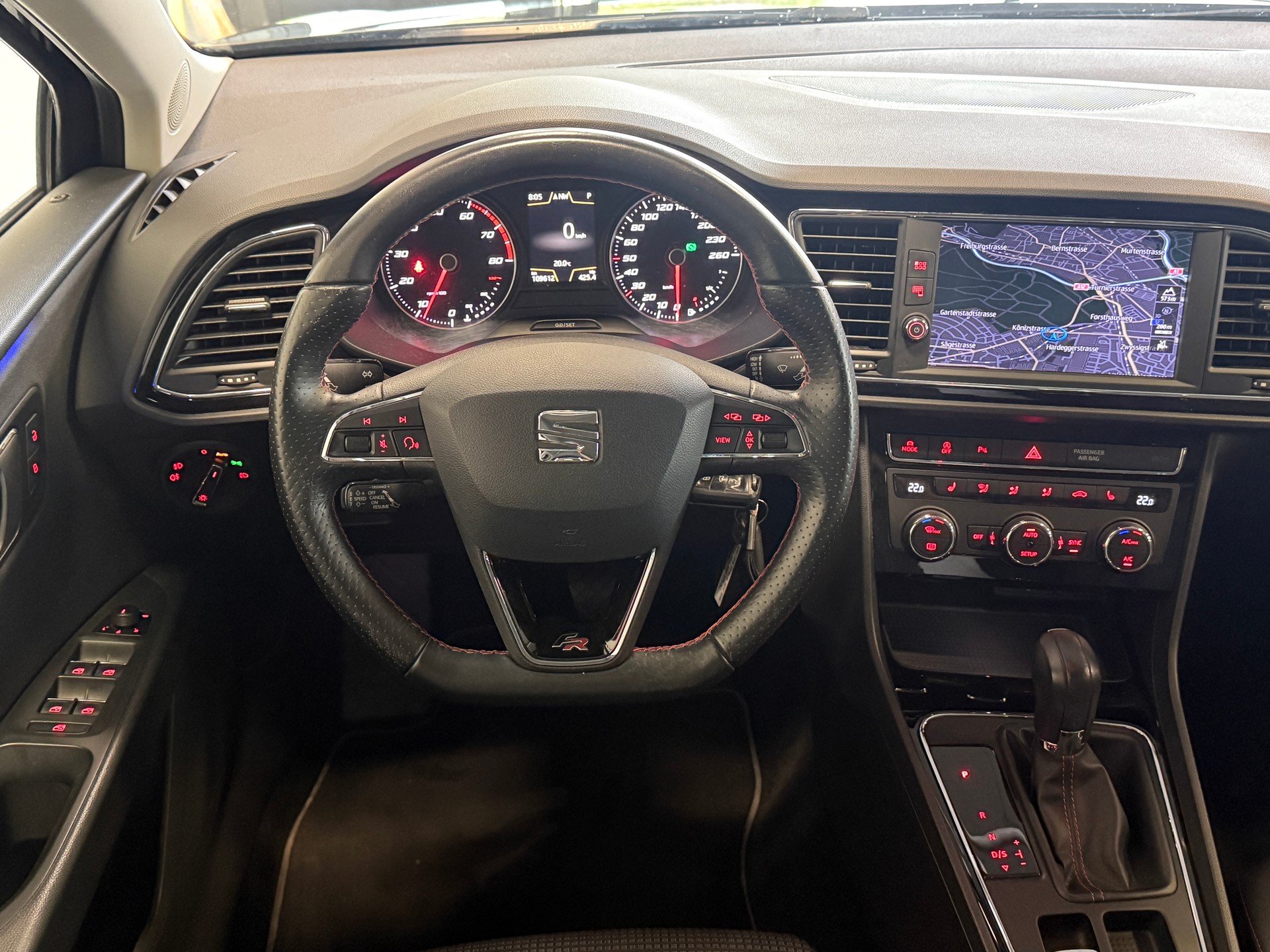 SEAT Leon ST 1.8 TSI FR DSG-image-4