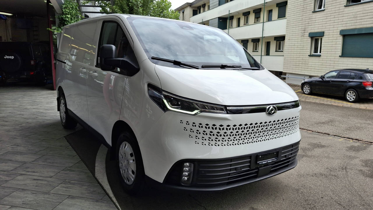 MAXUS Deliver 7 Kaw. L1H1 2.0 TD Base-image-2