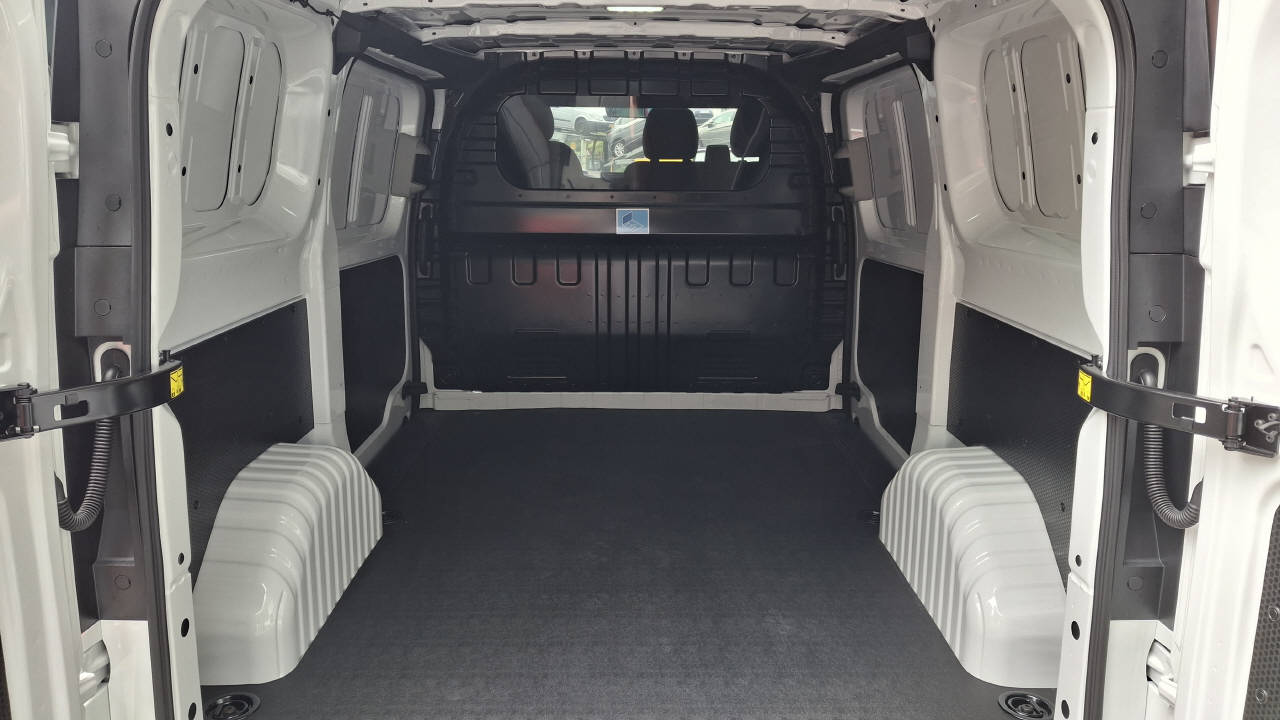 MAXUS Deliver 7 Kaw. L1H1 2.0 TD Base-image-5
