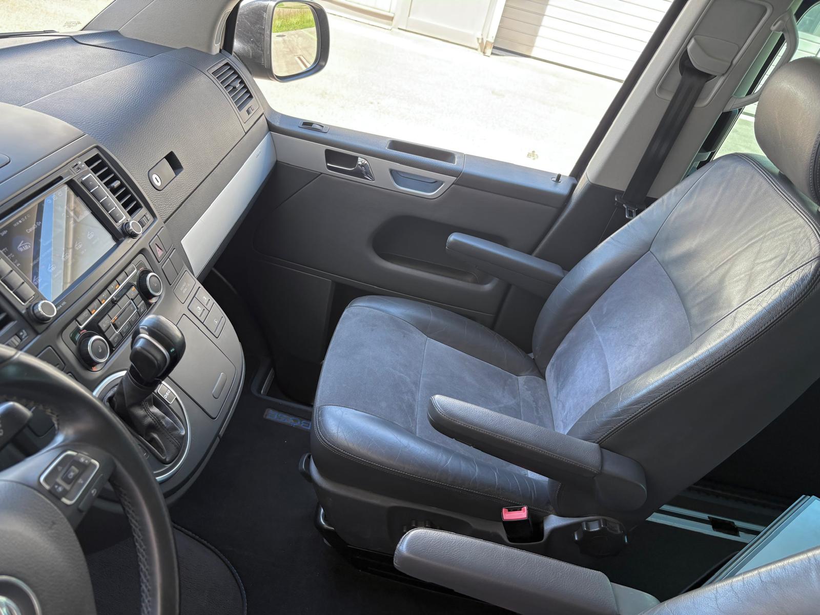 VW T5 Multivan 2.0 Bi-TDI CR Highline 4Motion DSG-image-9