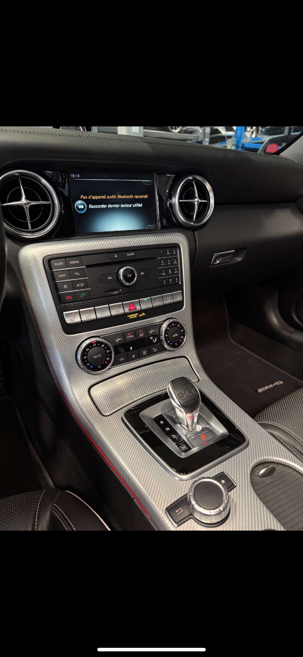 MERCEDES-BENZ SLC 43 AMG-image-6