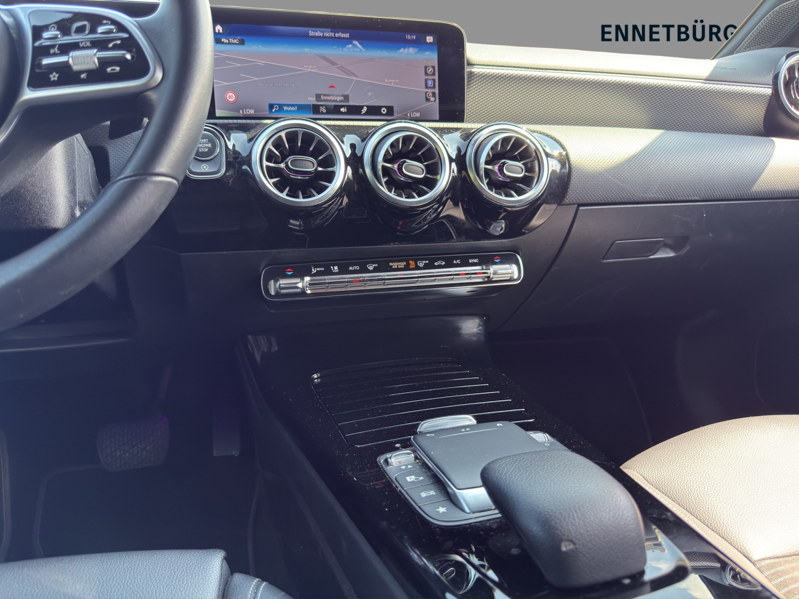 MERCEDES-BENZ A 180 Night Star 7G-DCT-image-10