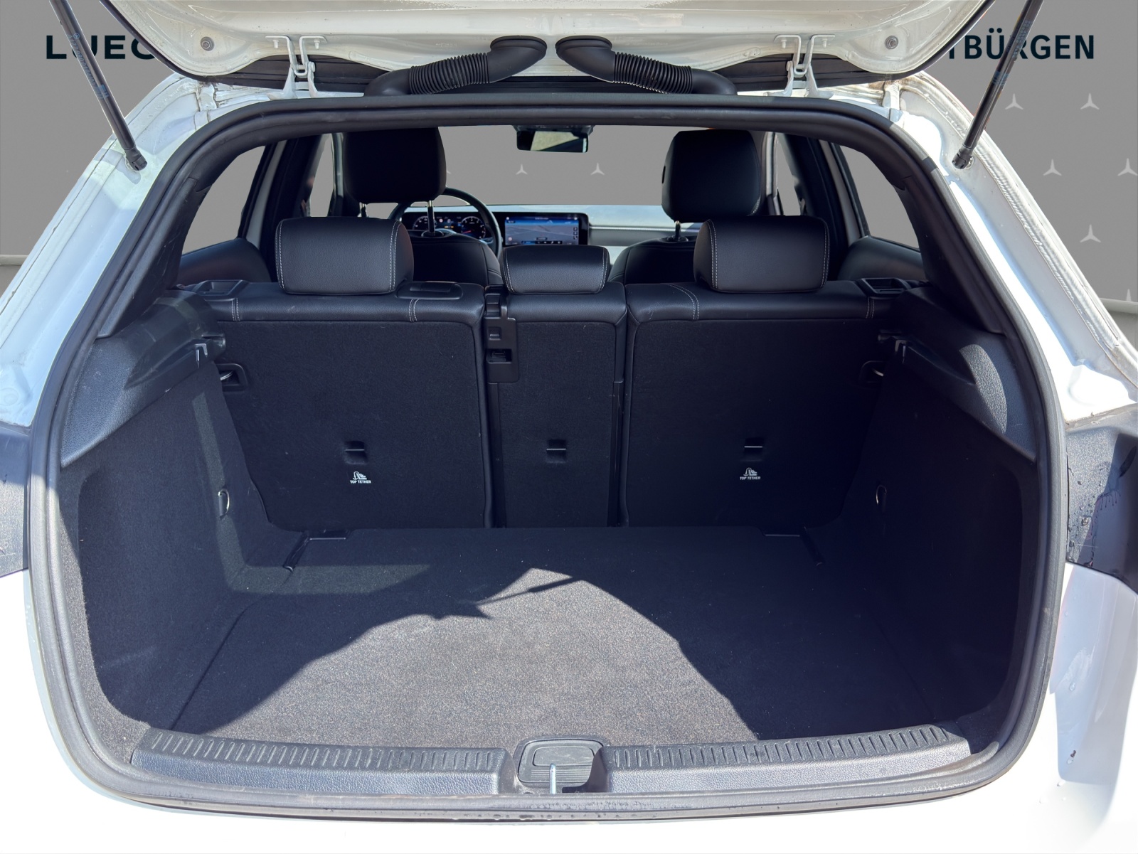 MERCEDES-BENZ A 180 Night Star 7G-DCT-image-13
