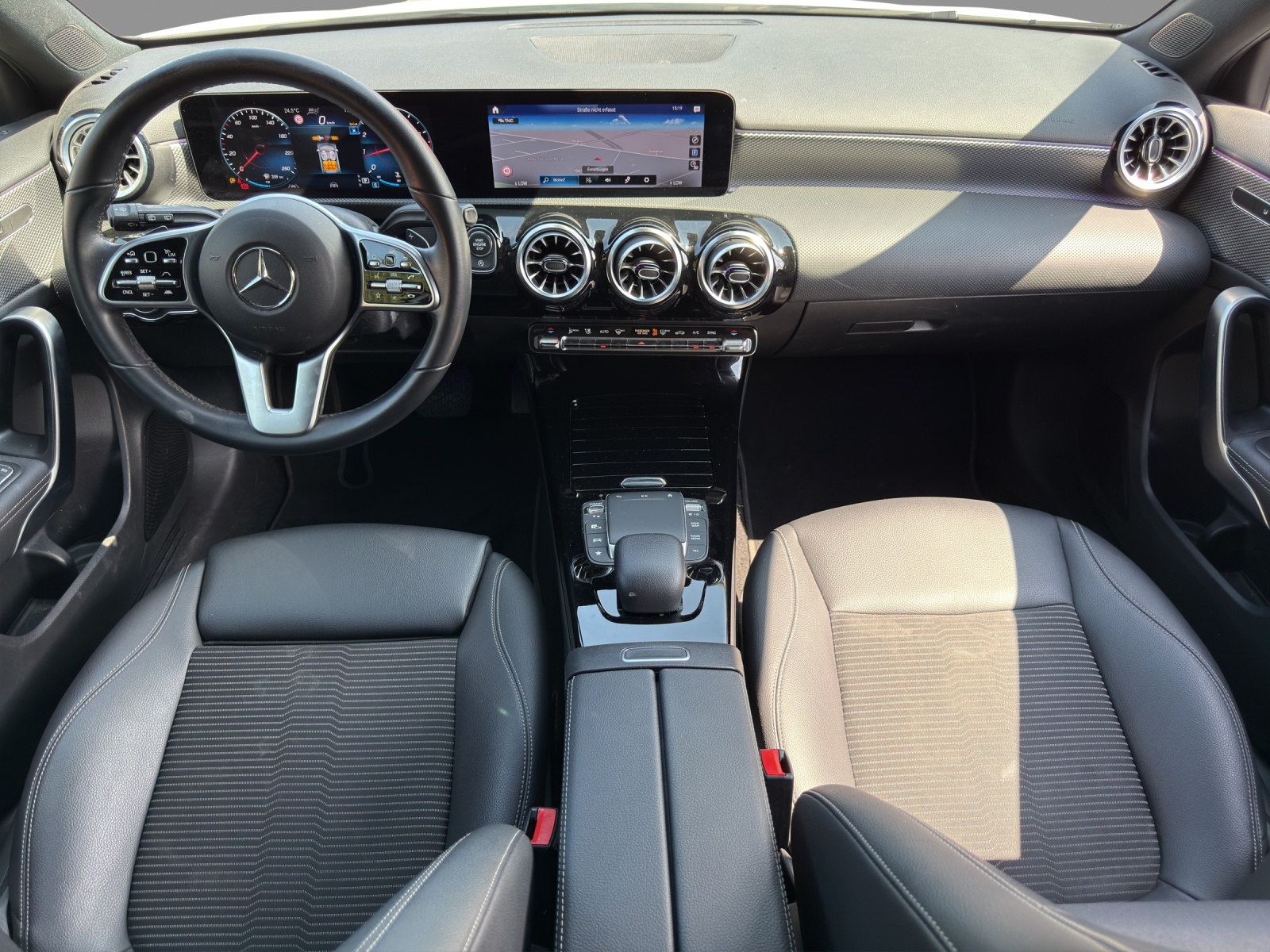 MERCEDES-BENZ A 180 Night Star 7G-DCT-image-9