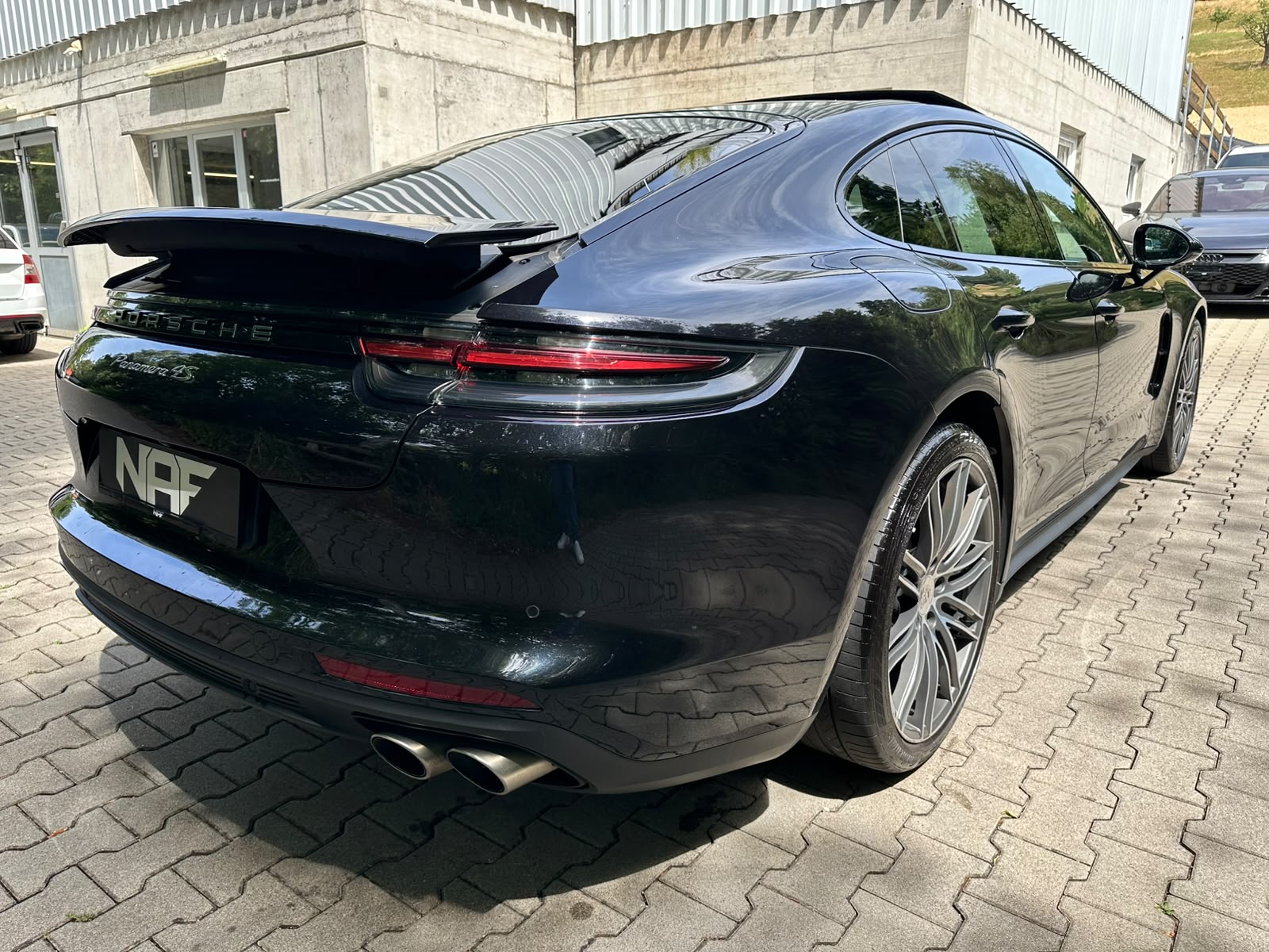 PORSCHE Panamera 4S PDK-image-4