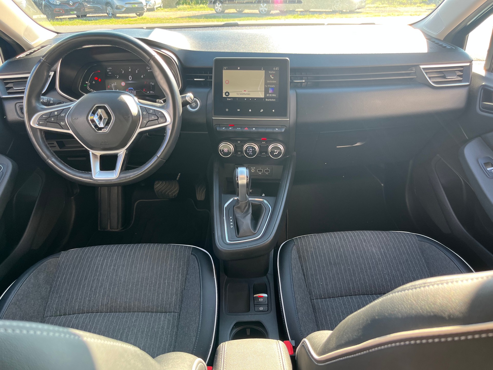 RENAULT Clio 1.3 Intens EDC+++FRISCH AB MFK+++-image-6