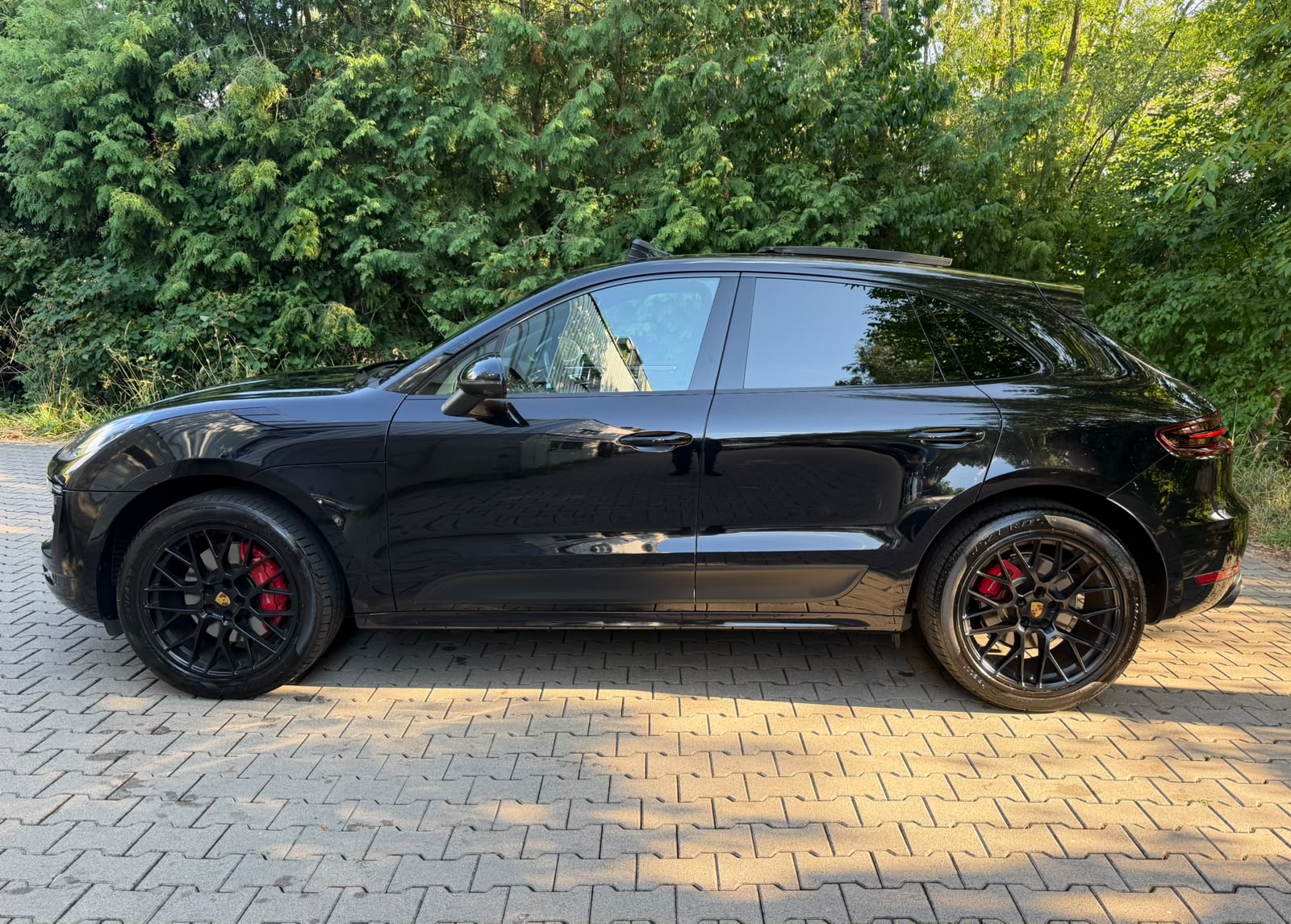 PORSCHE Macan GTS PDK-image-1