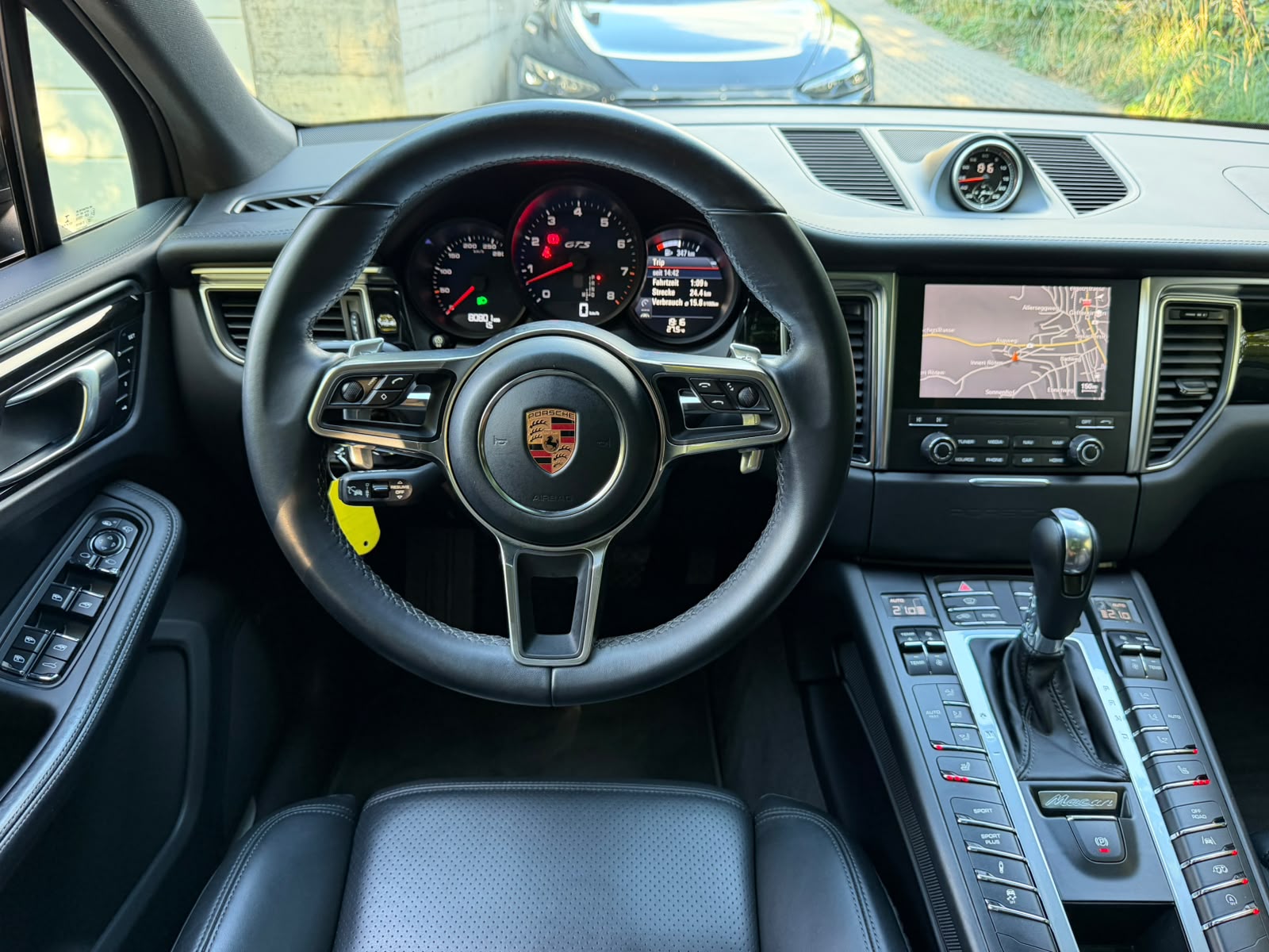 PORSCHE Macan GTS PDK-image-22