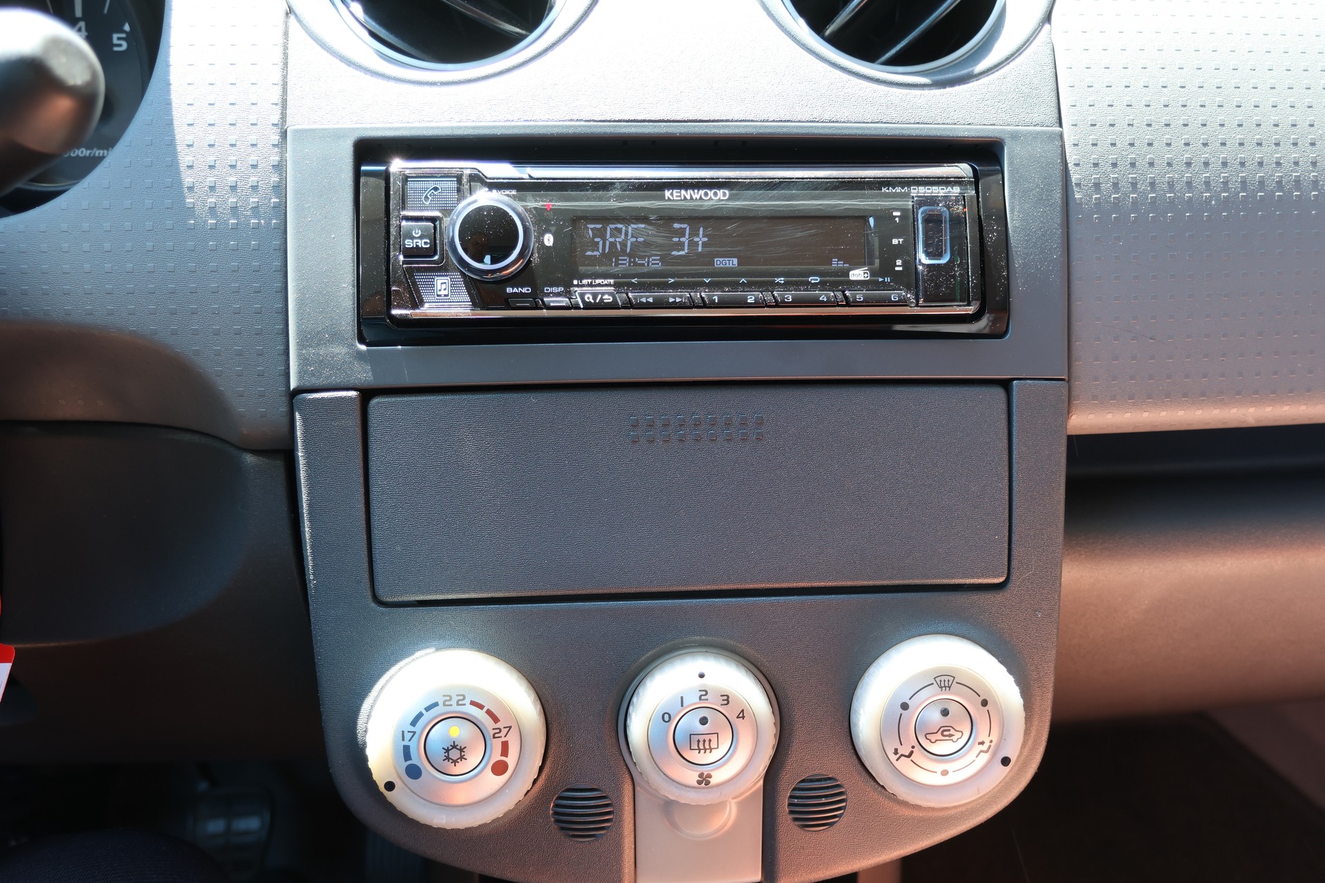 MITSUBISHI Colt Cabriolet 1.5i Invite Cabrio-image-8