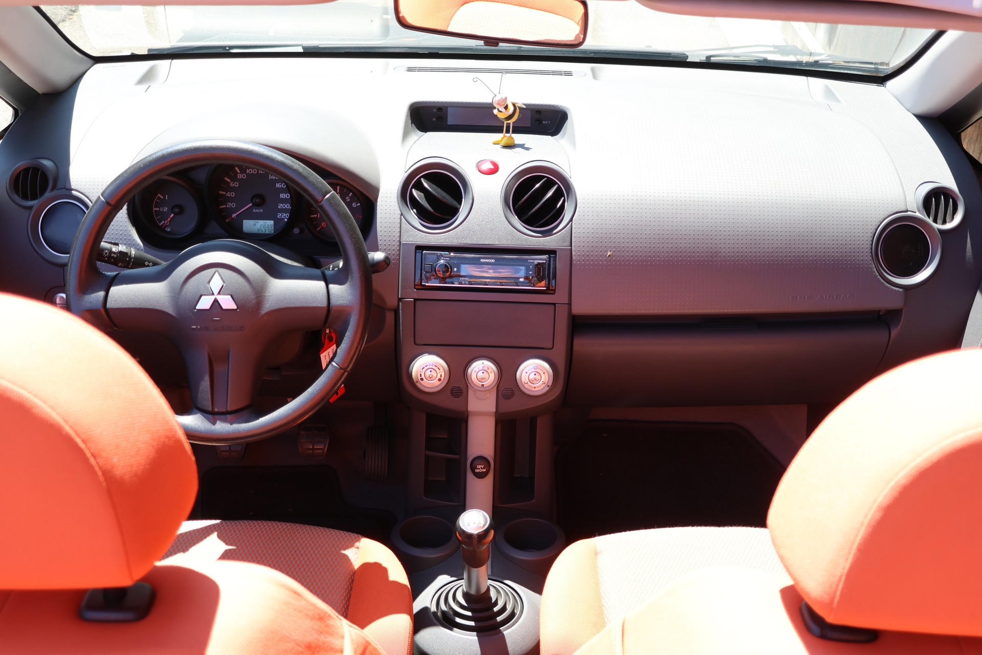 MITSUBISHI Colt Cabriolet 1.5i Invite Cabrio-image-5