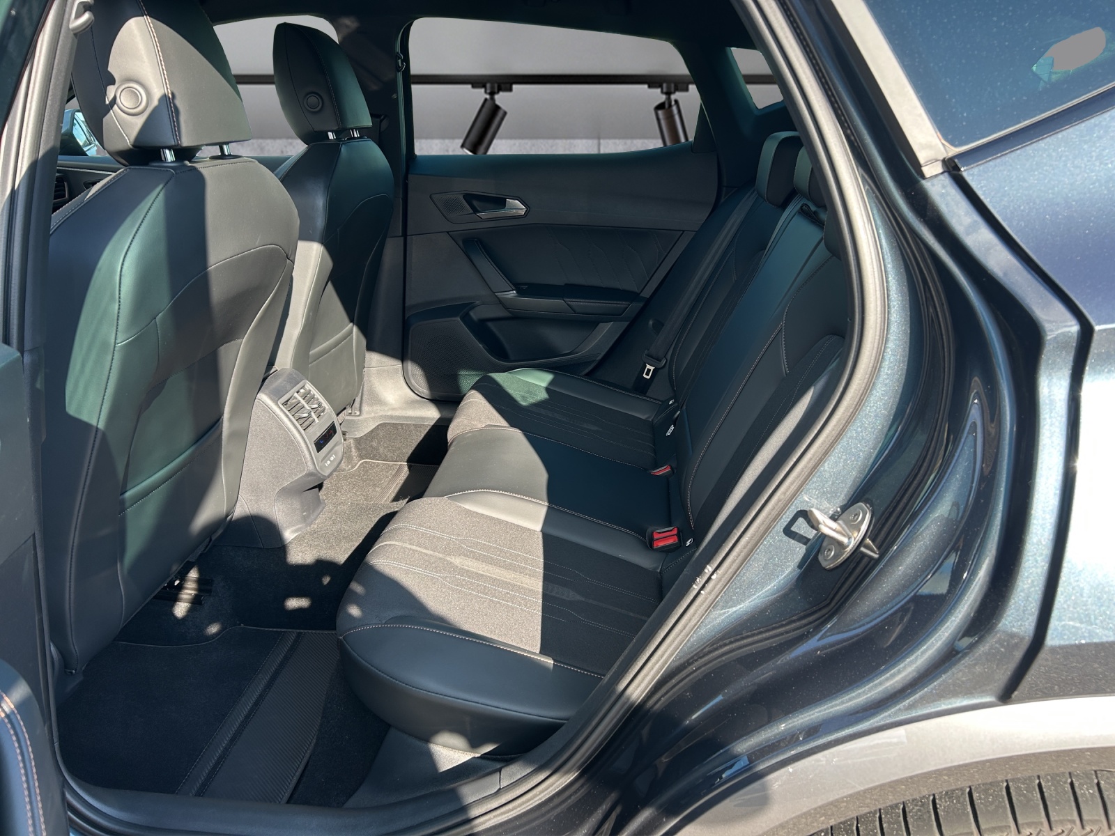 CUPRA Formentor 1.4 e-HYBRID pHEV Allalin DSG-image-6