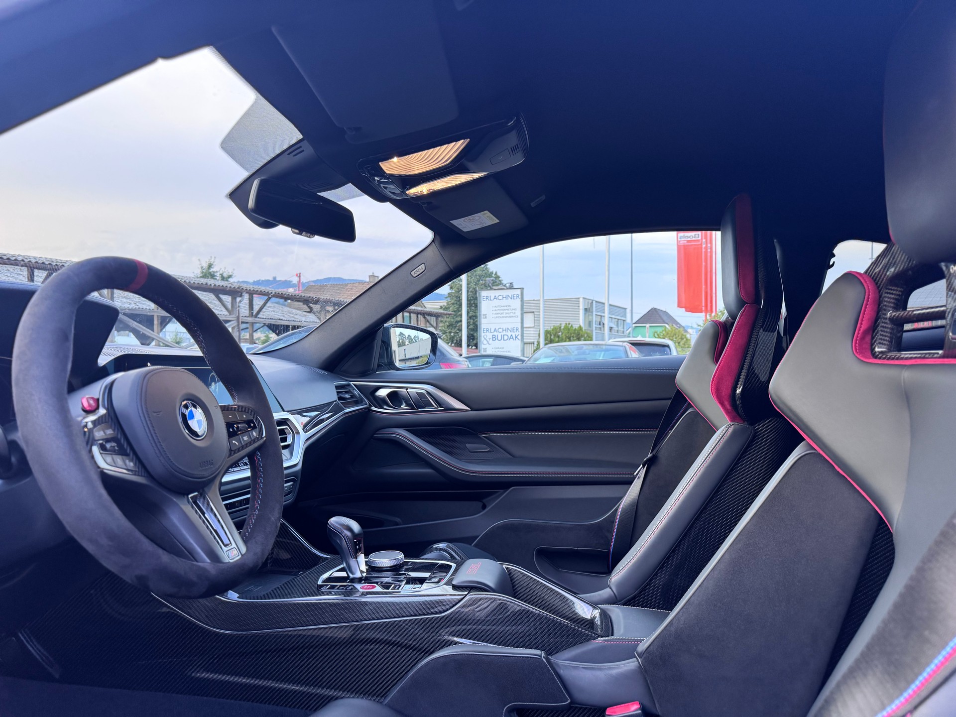 BMW M4 CSL Coupé-image-9