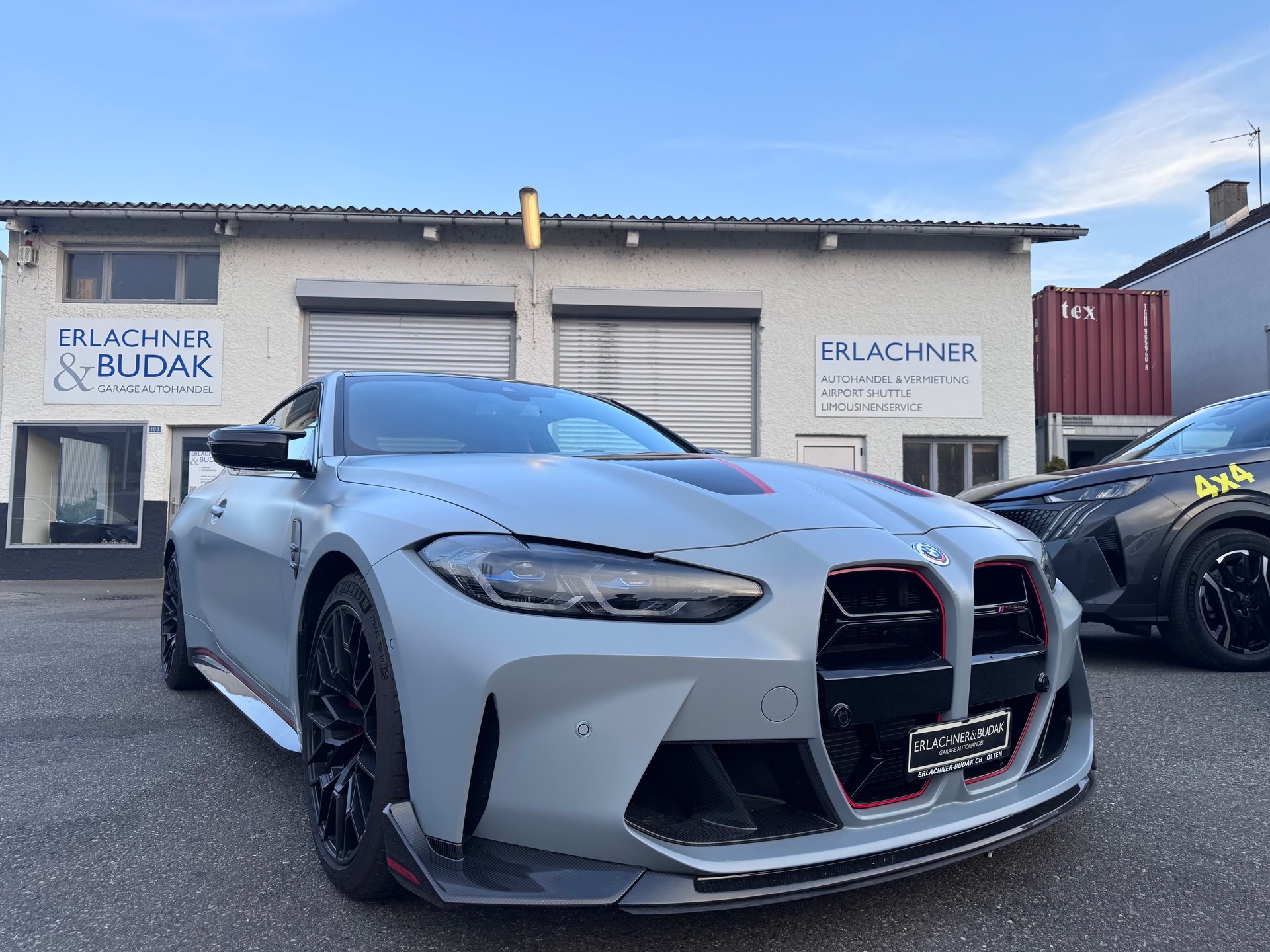 BMW M4 CSL Coupé-image-1